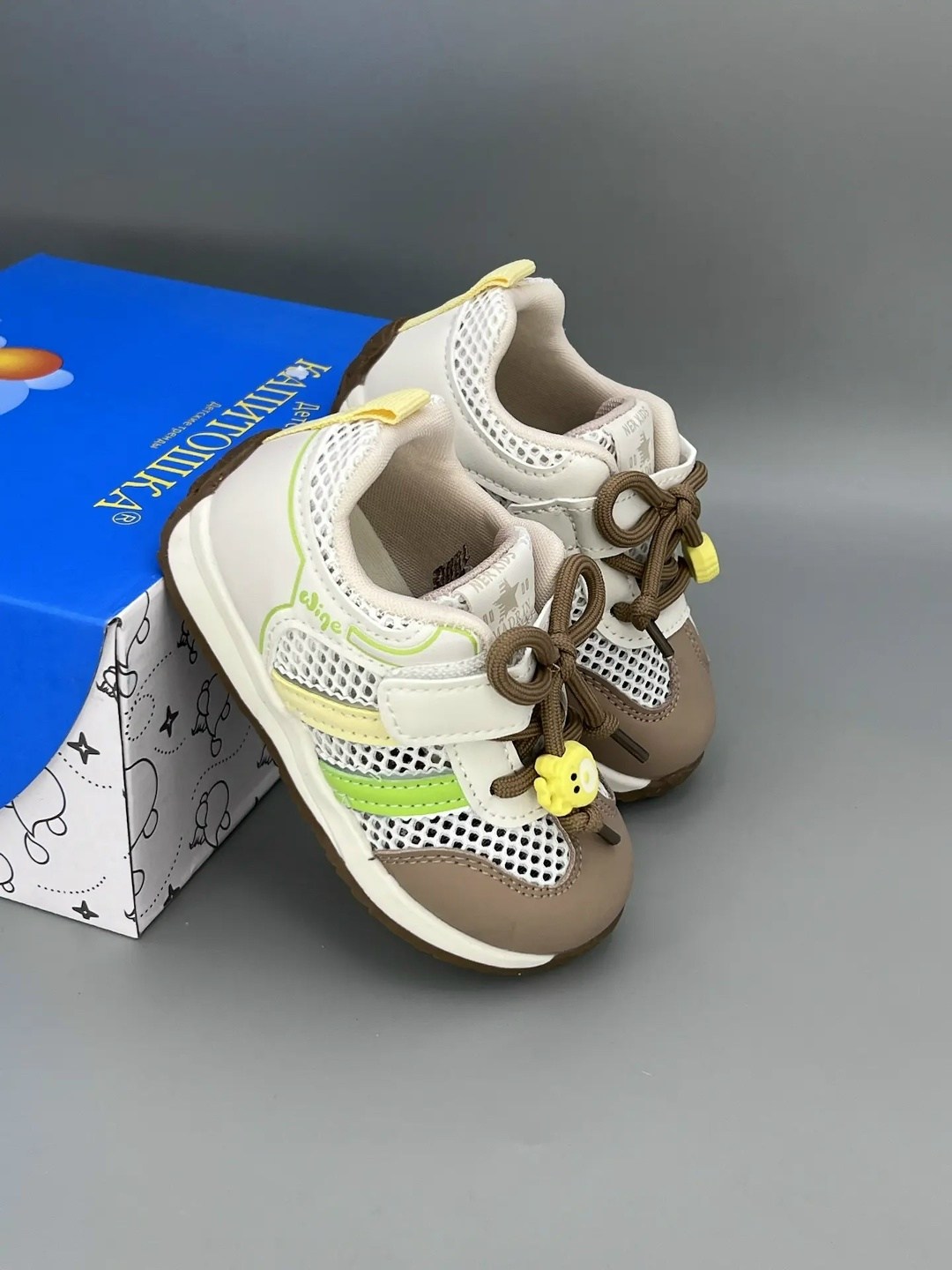 детские кроссовки,,кроссовки мальчику,кроссовки для малыша,детская