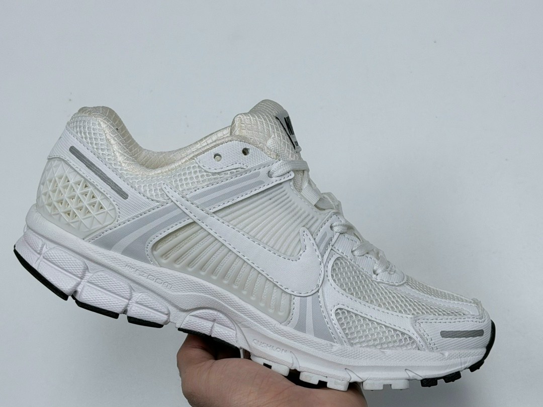 кроссовки nike zoom vomero 5,кроссовки nike air zoom vomero 5,nike air zoom vomero 5,кроссовки nike air zoom vomero 5 light iron ore серый,nike zoom vomero 5