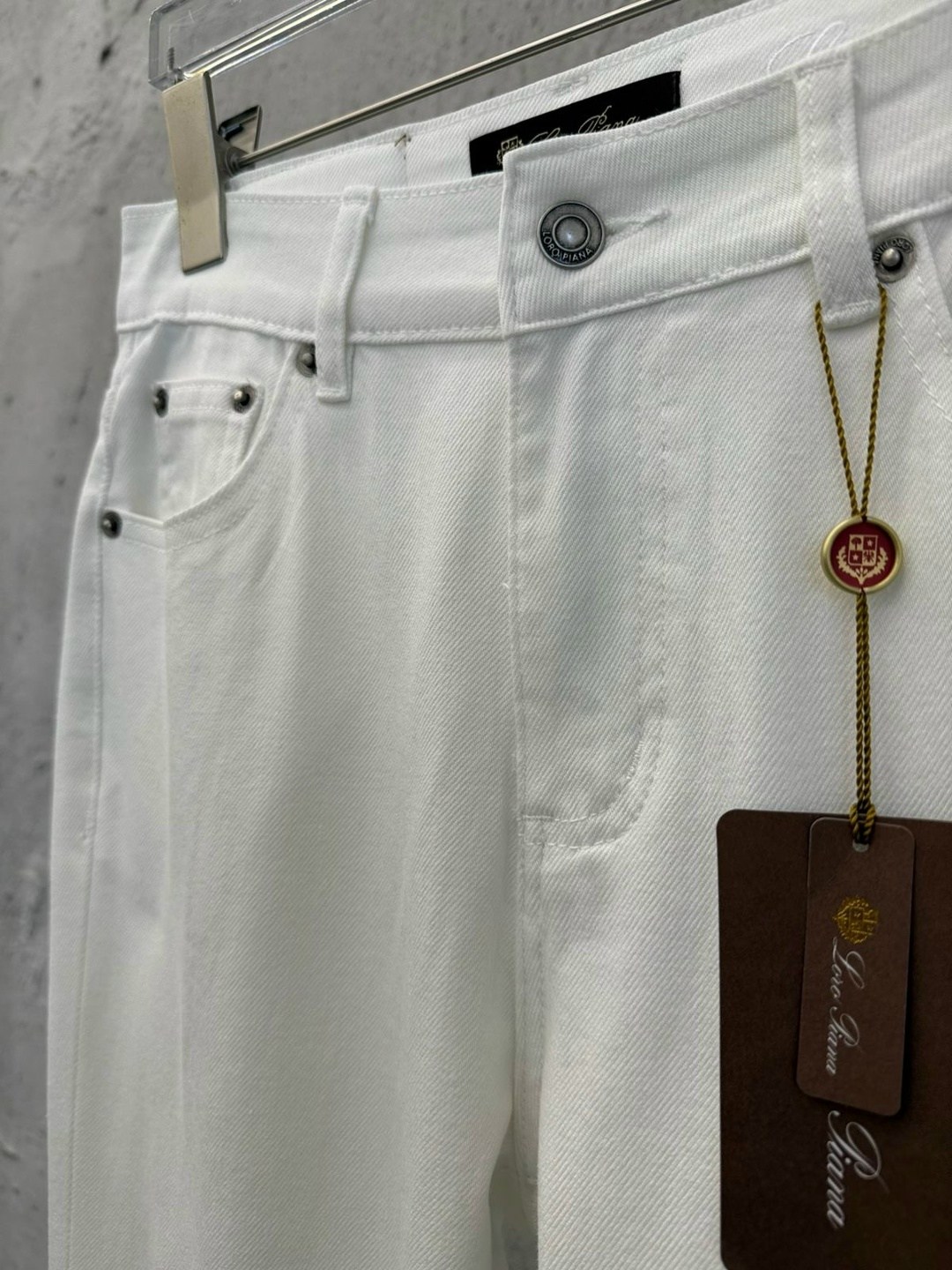 белые джинсы клеш,джинсы белые,женские джинсы,брюки джинсы,белые джинсы женские