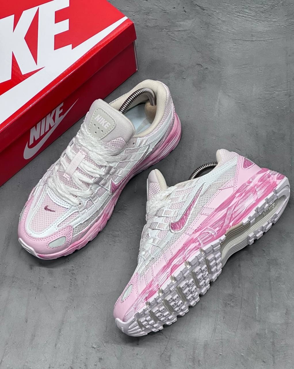 кроссовки для бега p-6000 с низким верхом белые фиолетовые розовые nike,кроссовки nike initiator розовые,кроссовки nike,nike p-6000 кроссовки женские,кроссовки nike p-6000