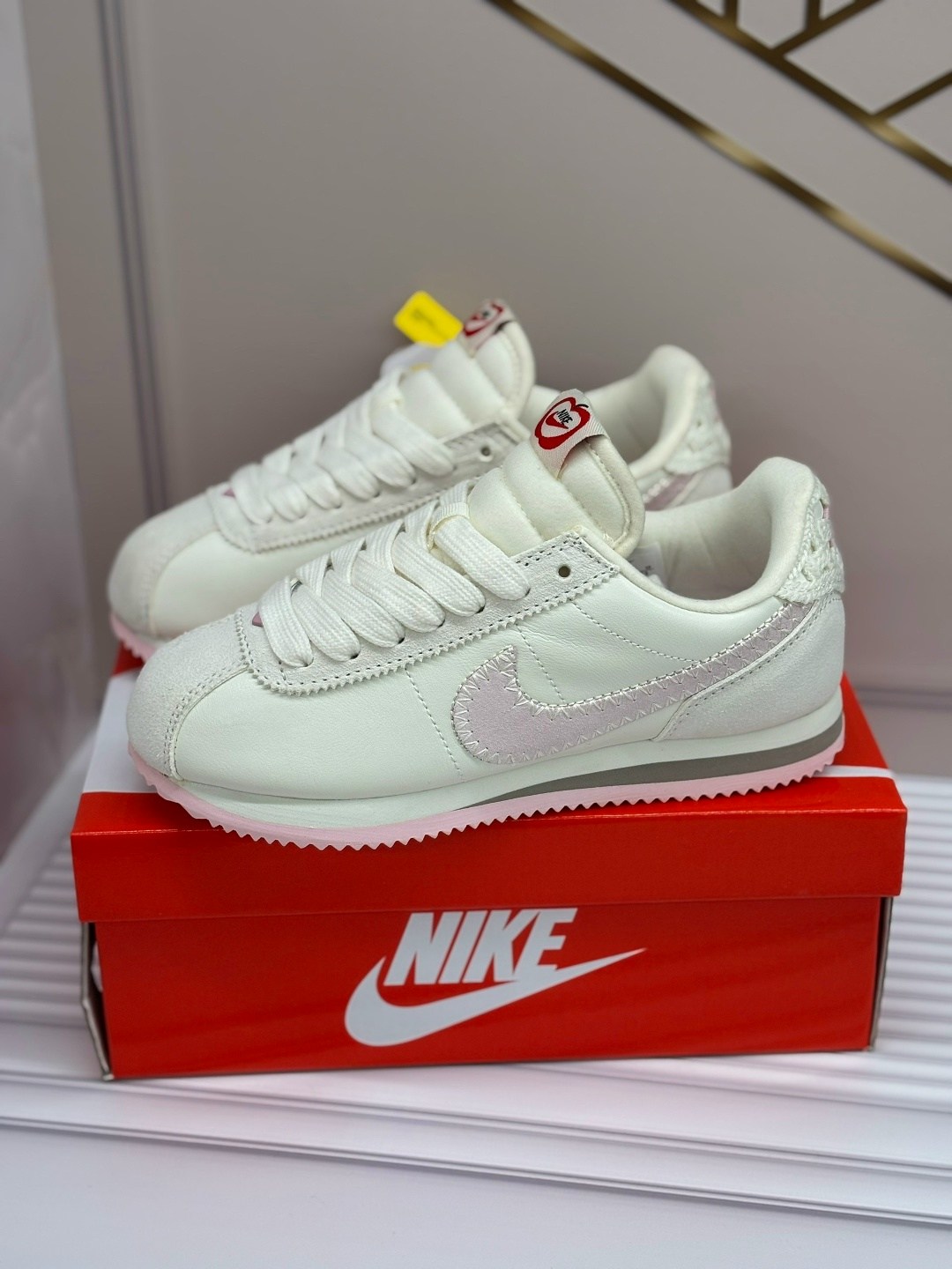 кроссовки nike cortez женские,кроссовки женские nike,кроссовки nike classic cortez,кроссовки nike cortez,кроссовки nike cortez женские бело-розовые