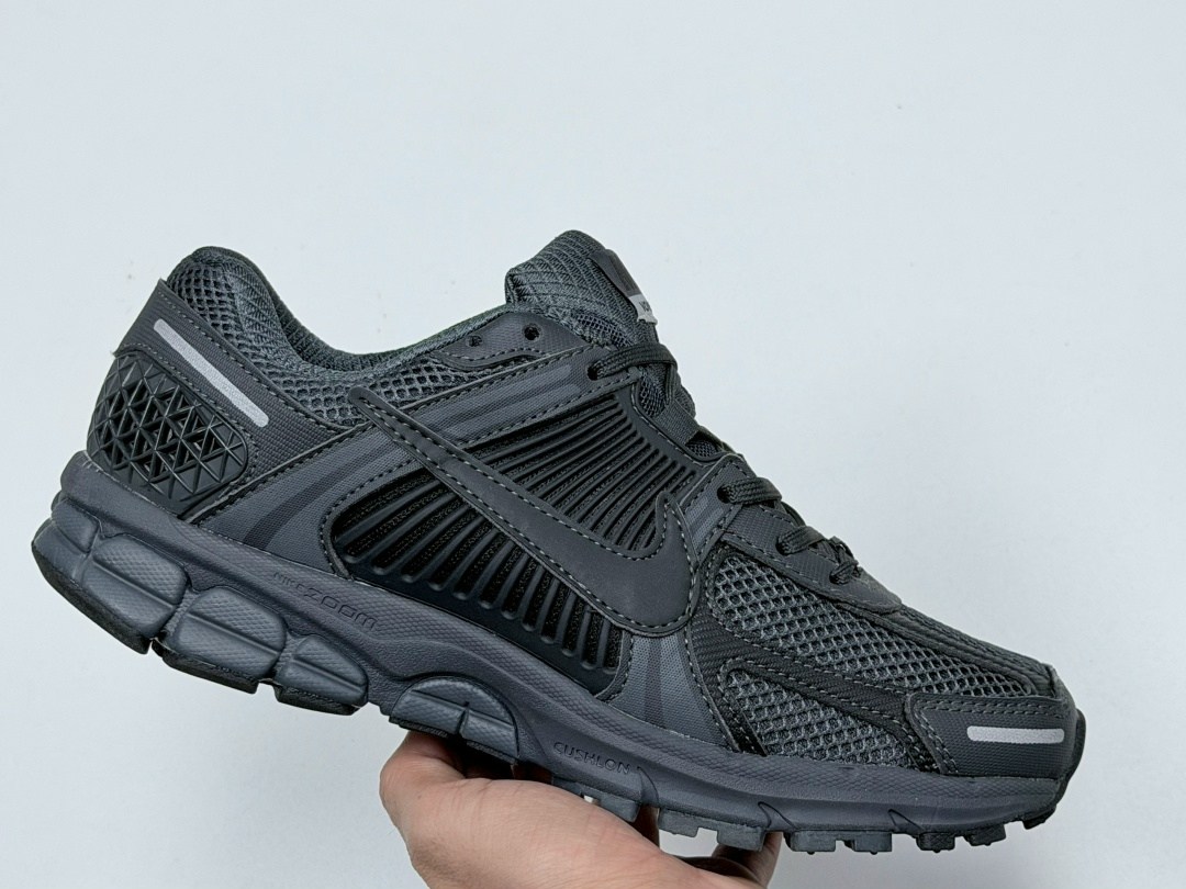 кроссовки nike zoom vomero 5,кроссовки nike air zoom vomero 5,nike air zoom vomero 5,кроссовки nike air zoom vomero 5 light iron ore серый,nike zoom vomero 5