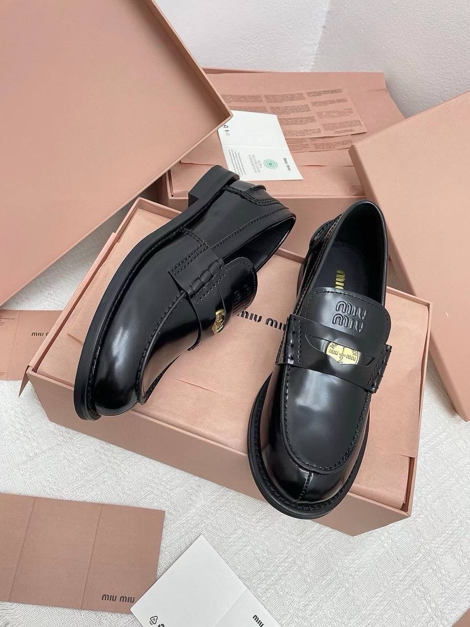 ,лоферы miu miu,лоферы женские,лоферы миу миу,лоферы женскиe из натуральной кожи