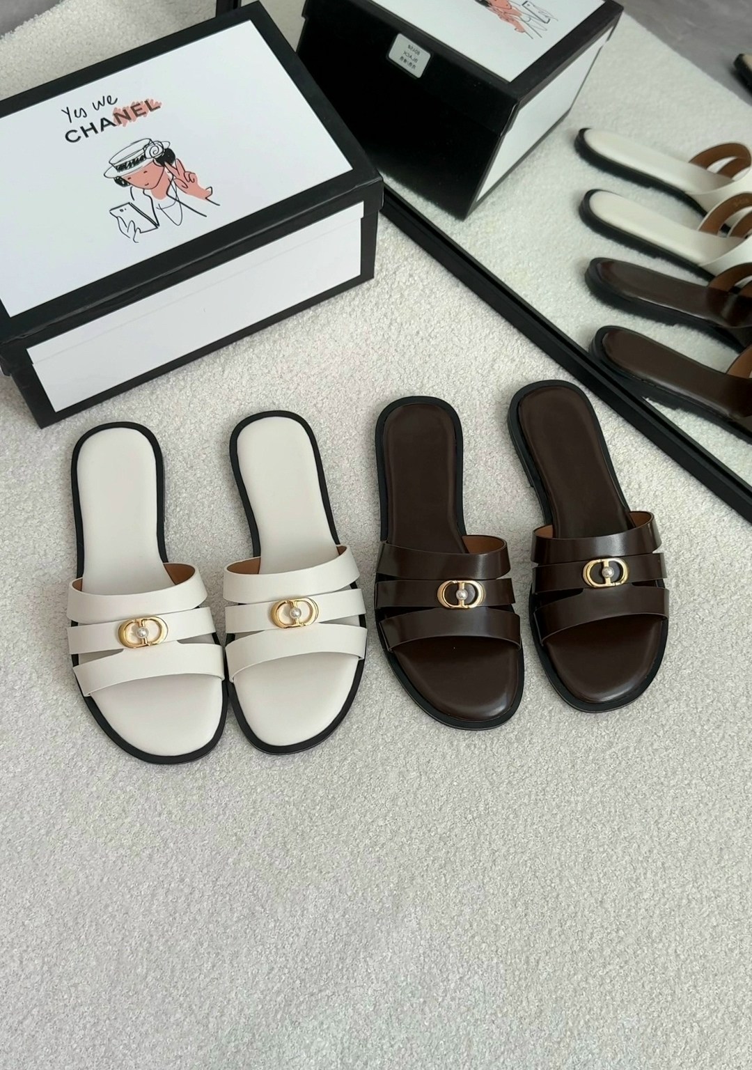 шлепанцы шанель,шлепки кристиан диор женские,шлепанцы шанель черные,,женские шлепанцы