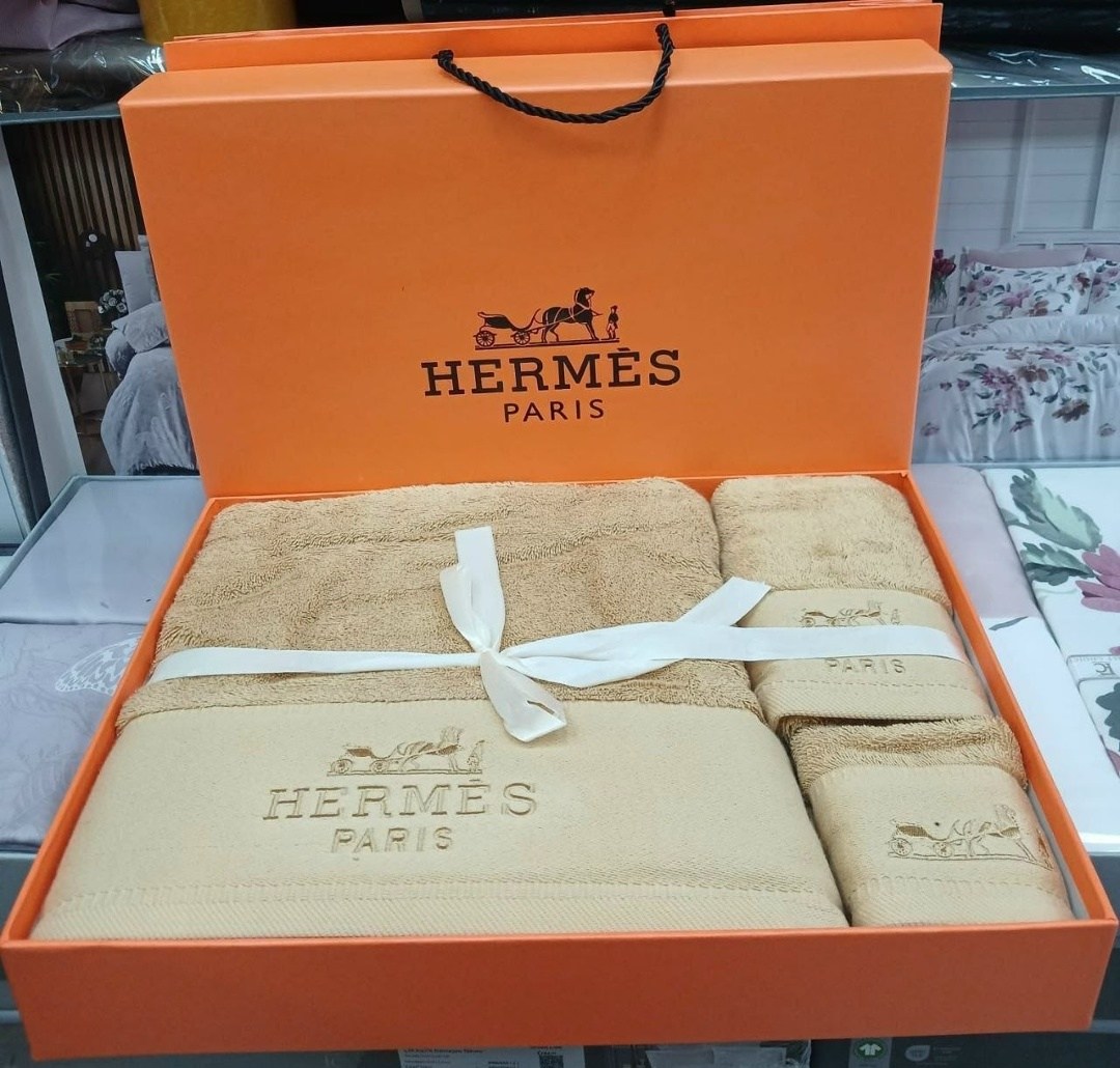 полотенце hermes,набор полотенец hermes,подарочный комплект полотенец hermes,hermes paris набор полотенец,набор полотенец махровых 3 шт премиум качества в стиле hermes
