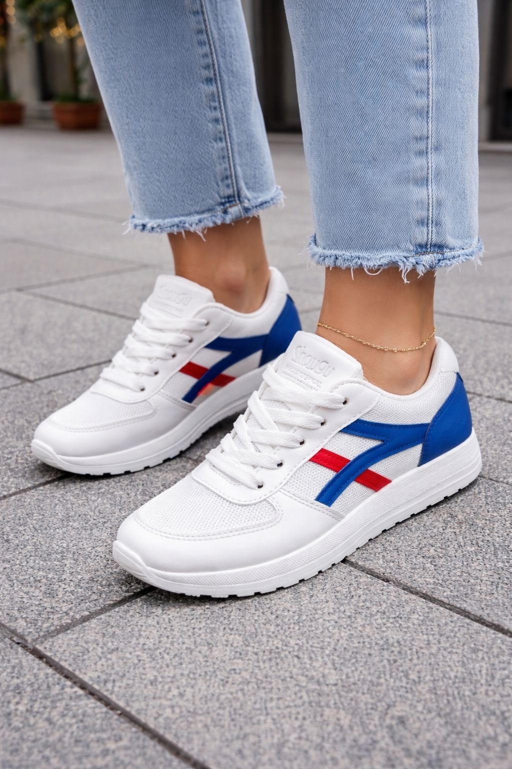 ,кроссовки женскиe,спортивная ,кроссовки модные,повседневные кроссовки