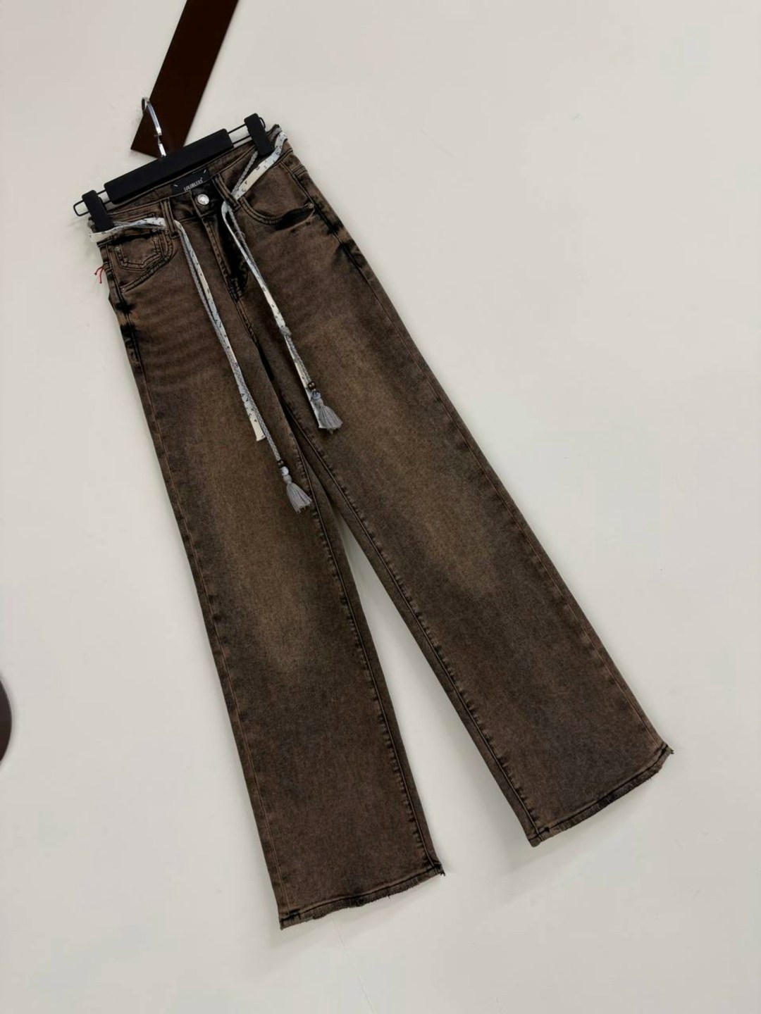 джинсы широкие,коричневые джинсы,брюки джинсы,джинсы,джинсы мужские