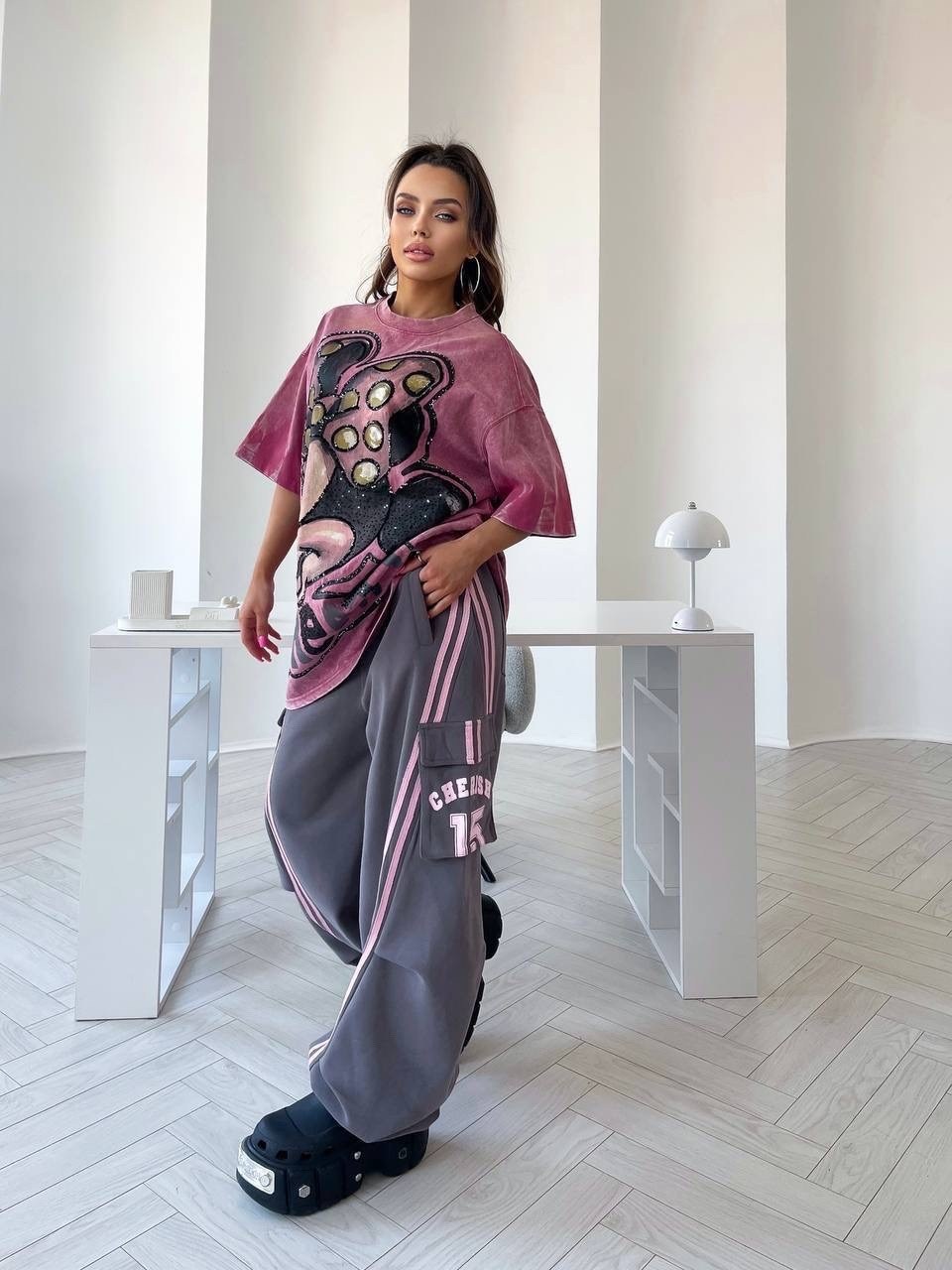 футболка оверсайз с,оверсайз штаны,футболки женские оверсайз,костюм женский,стиль оверсайз