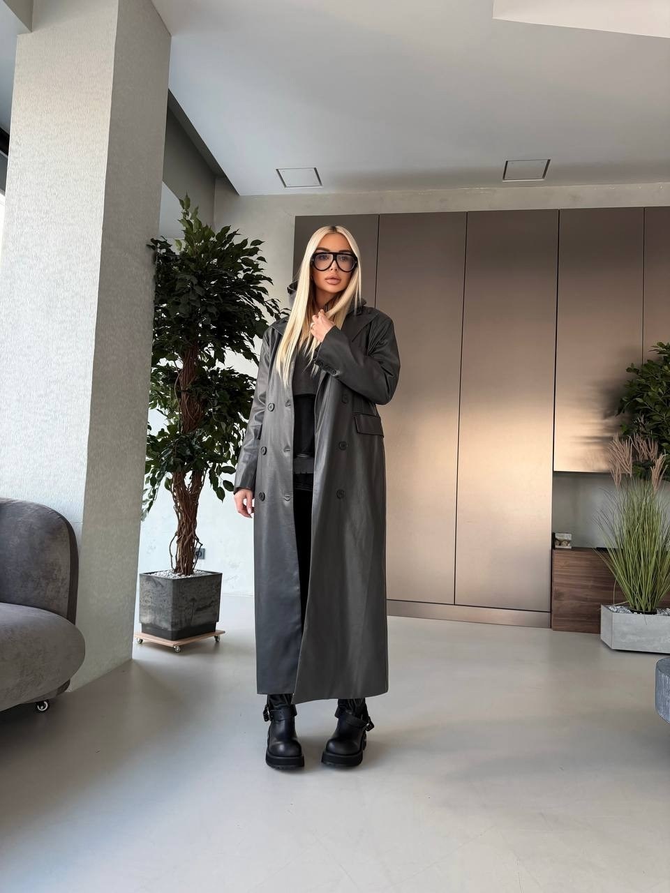 кожаный тренч,плащ оверсайз женский,плащ тренч,кожаные плащи,женские плащи
