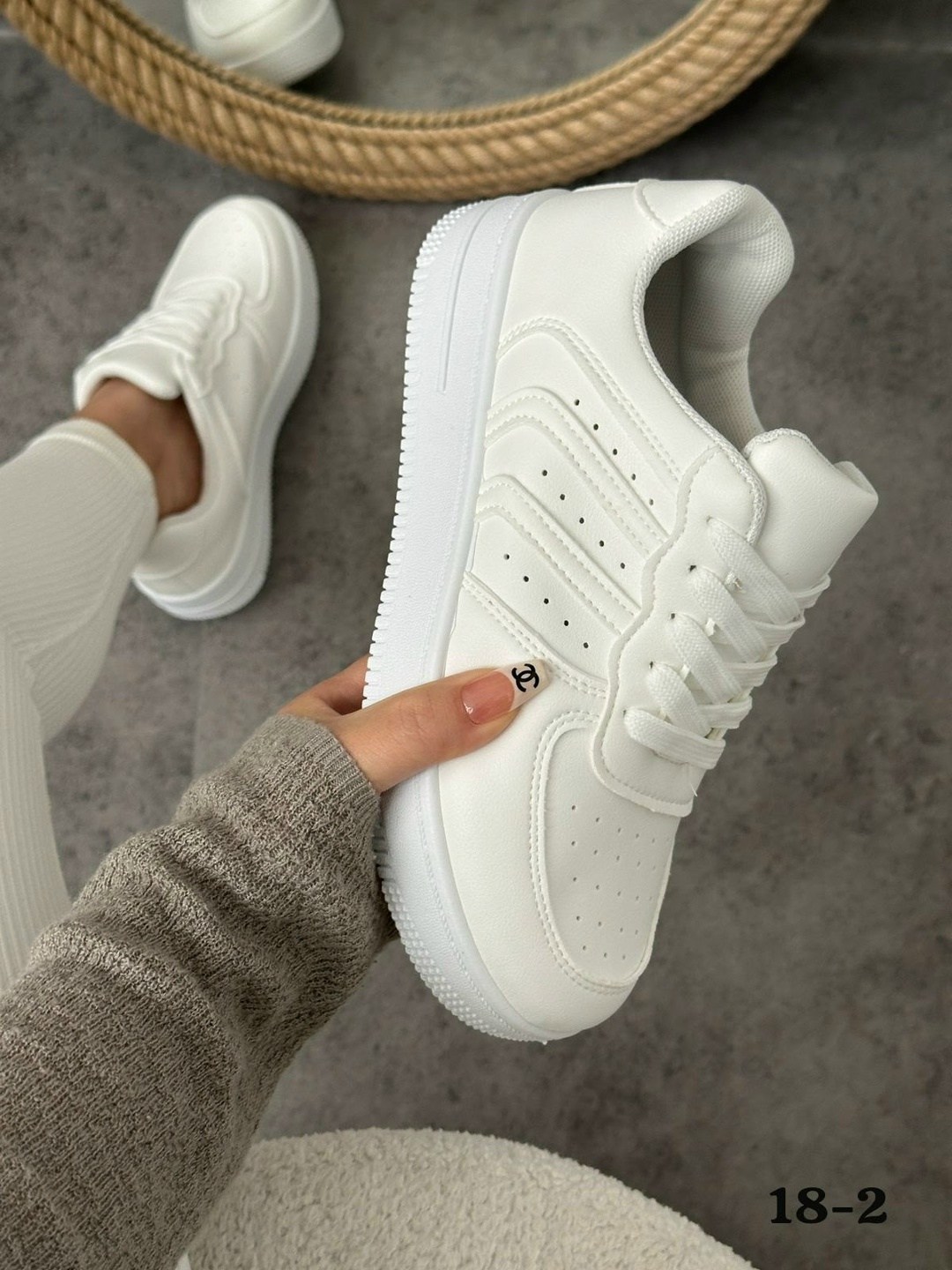 ,женские кроссовки,кроссовки для девушек,кроссовки модные,обуви