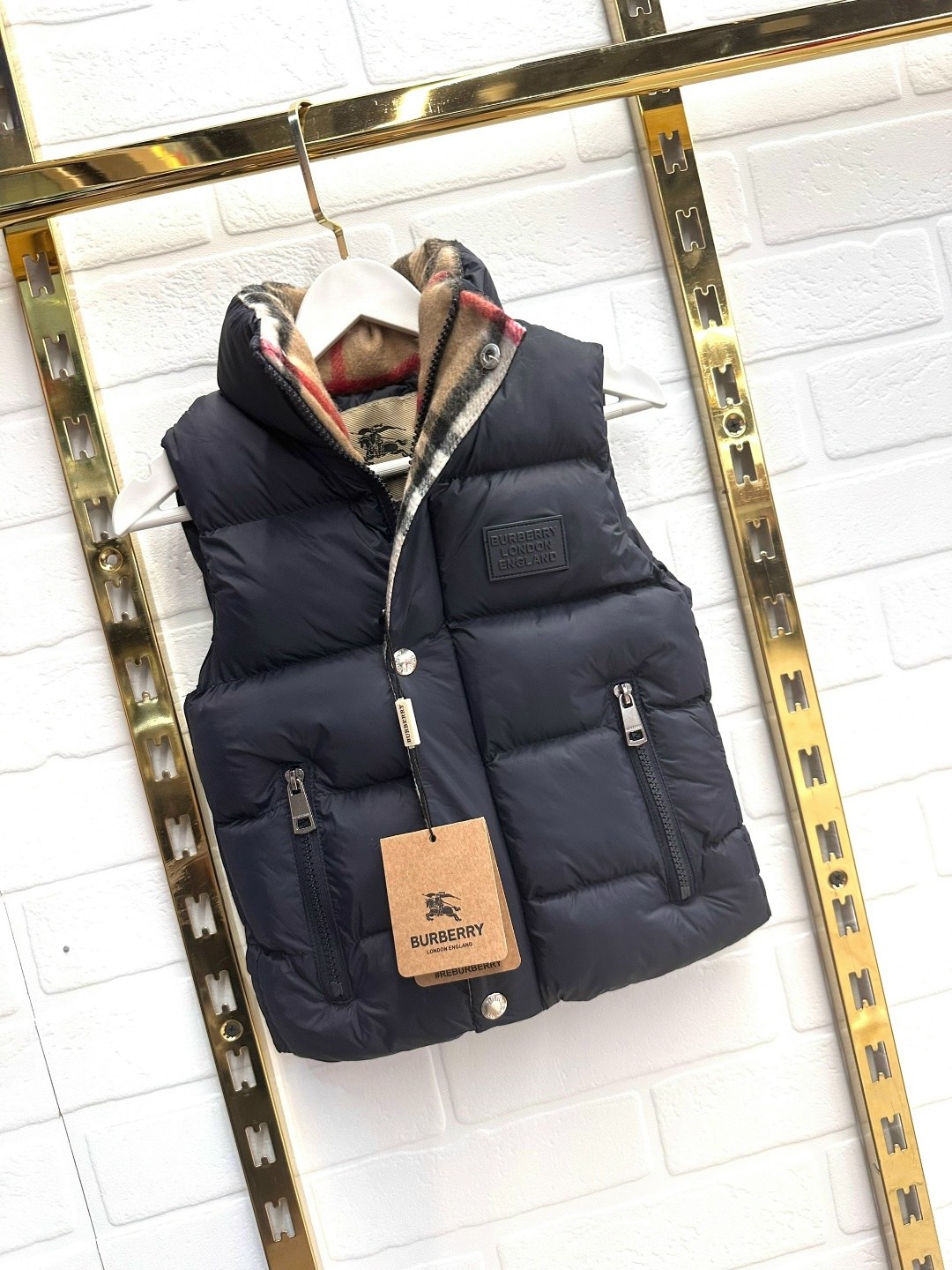 жилетка burberry,жилетка,жилет burberry,жилет мужской,пуховой жилет