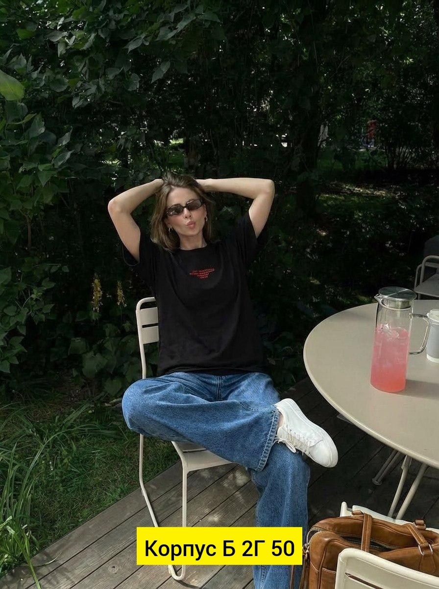 футболки женская оверсайз,футболка оверсайз,костюм женский двойка,футболка хлопковая оверсайз с принтом ami paris,белая футболка оверсайз