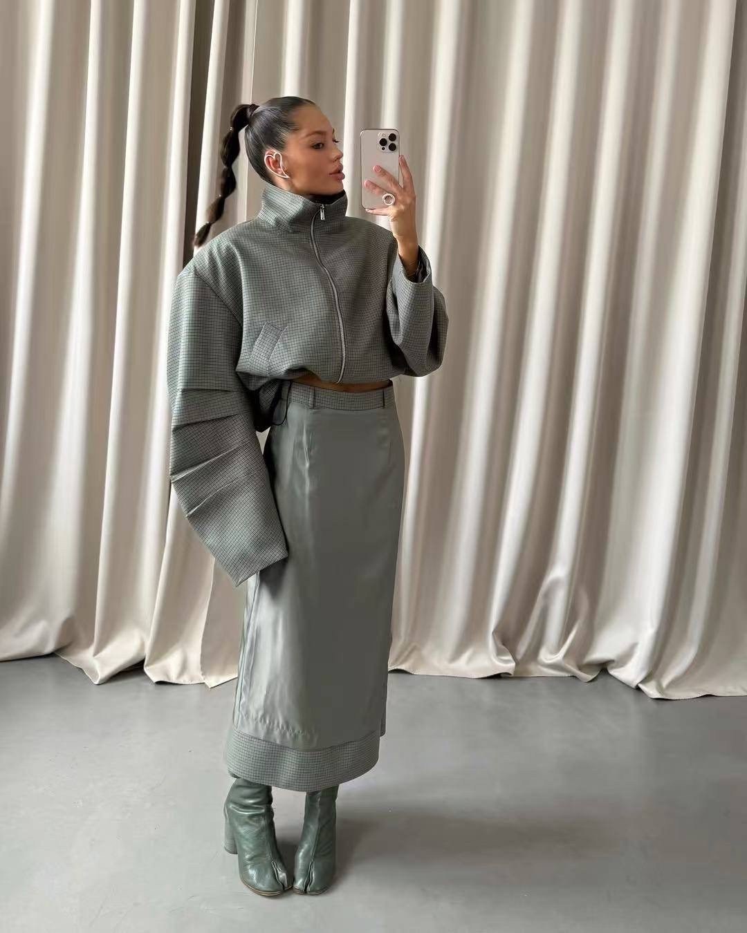 куртка бомбер,стильная куртка,куртка бежевая,куртка модная,куртка стеганая