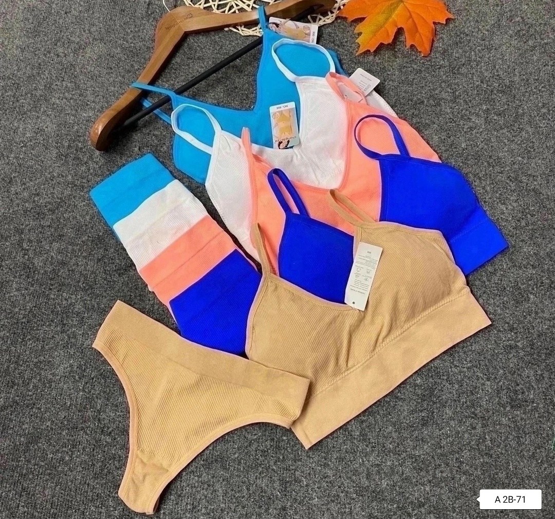 комплект женского нижнего белья,комплект нижнего белья,нижнее белье бесшовное комплект,комплект белья женский,нижнее белье комплект бесшовное спортивное