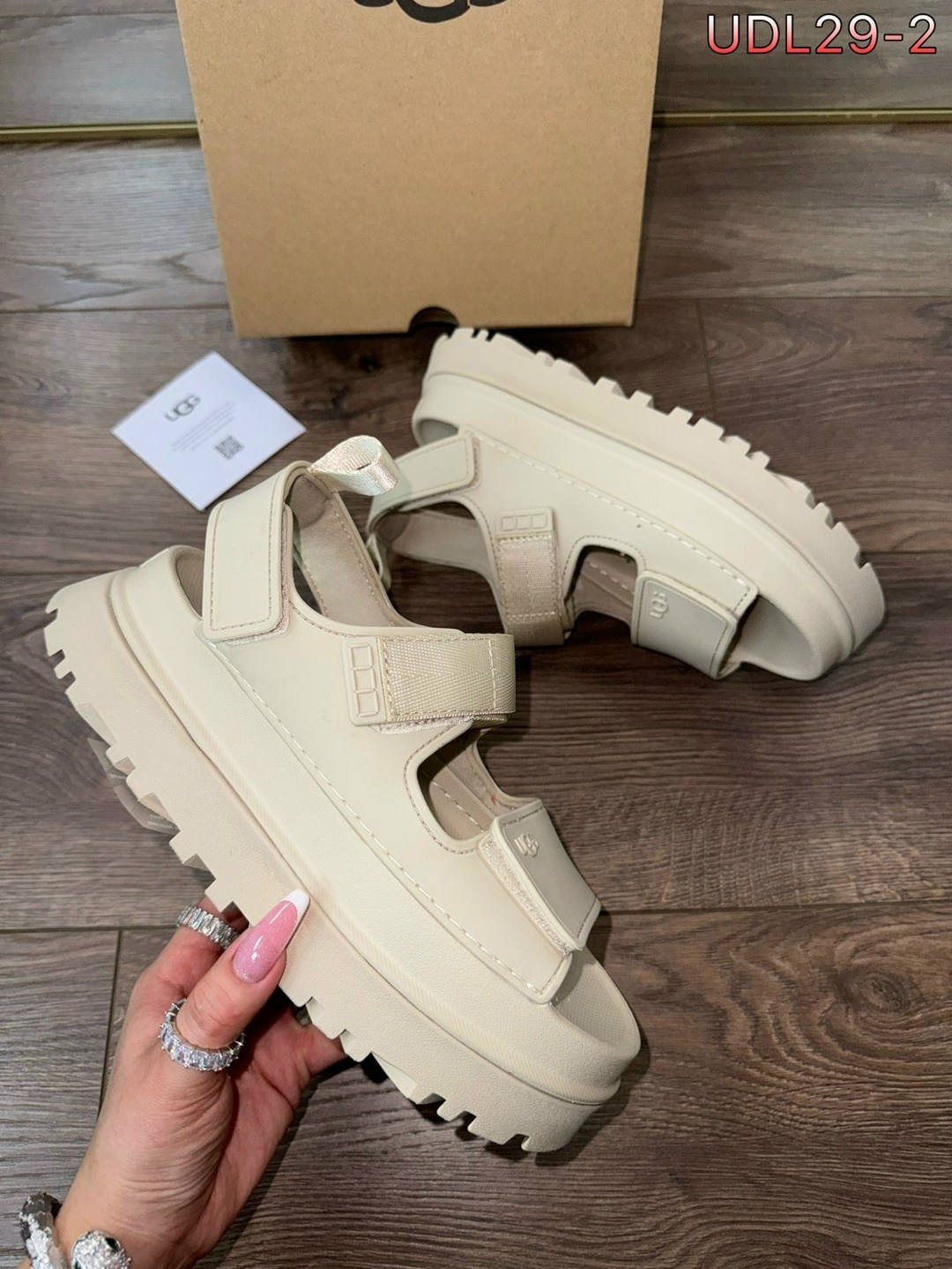 ,женские сандалии,сандали женские белые,босоножки на платформе,босоножки на платформе на липучках