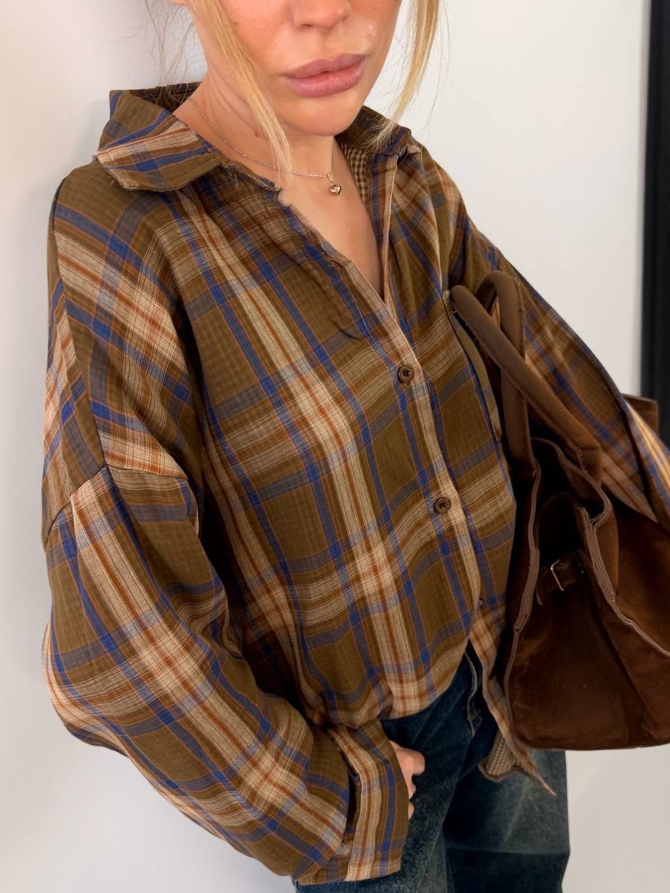 рубашка оверсайз в клетку,рубашка оверсайз в клетку удлиненная,рубашка оверсайз удлиненная в клетку annemore,рубашка в клетку,женская рубашка в клетку