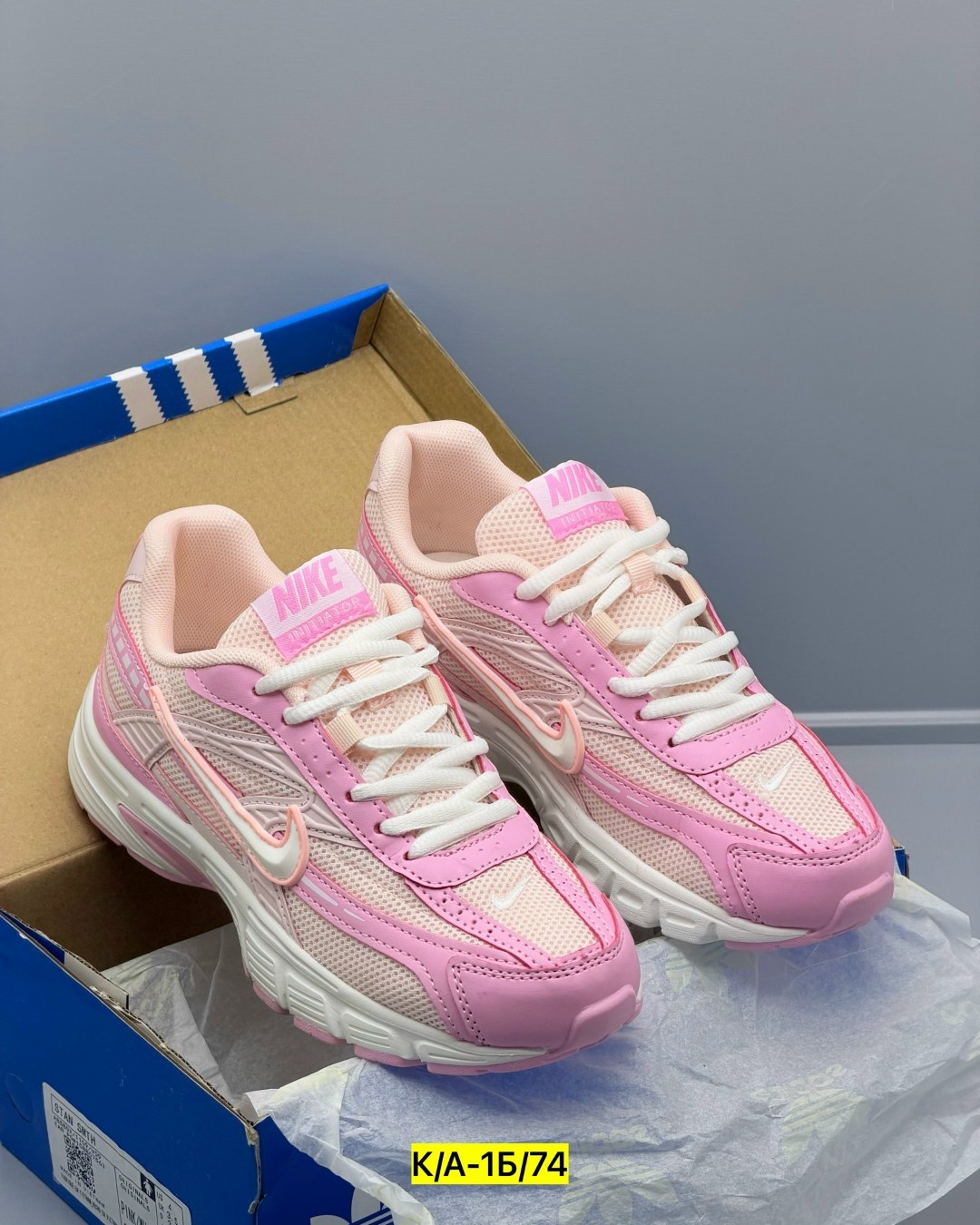 кроссовки для бега initiator женские с низким верхом розовые/белые/серебристые nike,кроссовки nike женские,nike v2k run женские беговые кроссовки,кроссовки nike initiator,кроссовки nike initiator розо