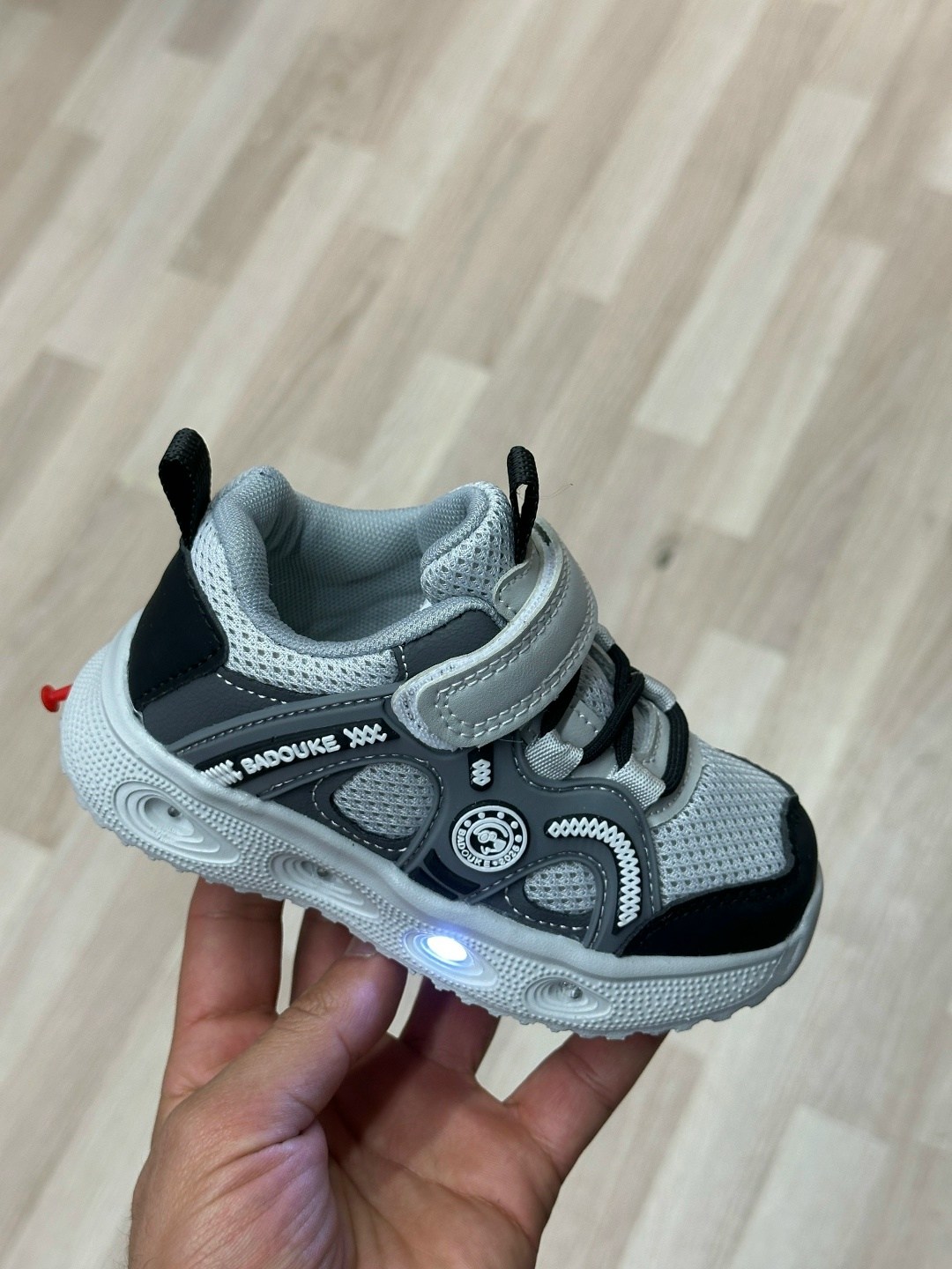 кроссовки,детские кроссовки,кроссовка детская,,кроссовки закрытые