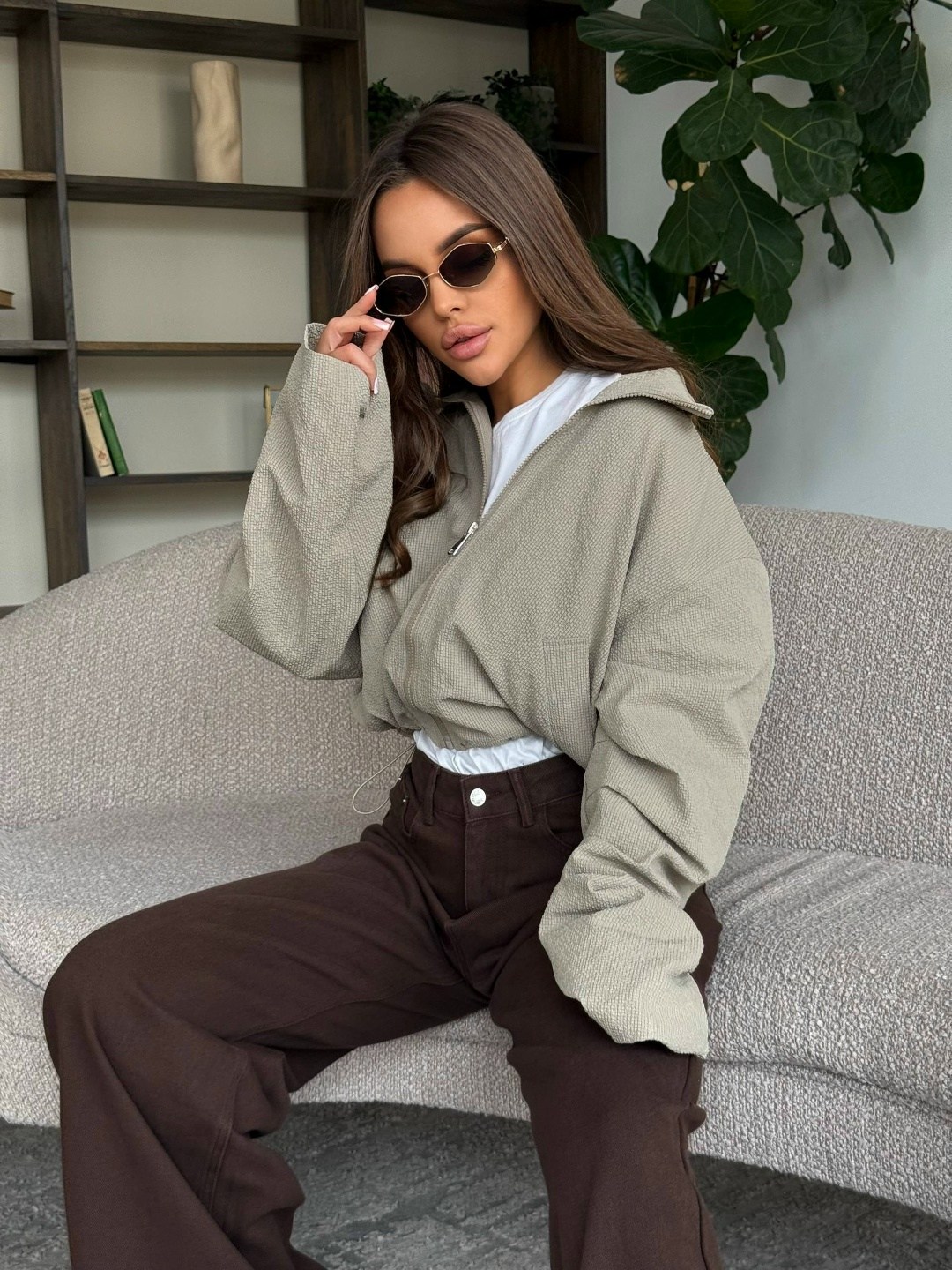 куртка бомбер,стильная куртка,куртка бежевая,куртка модная,куртка стеганая