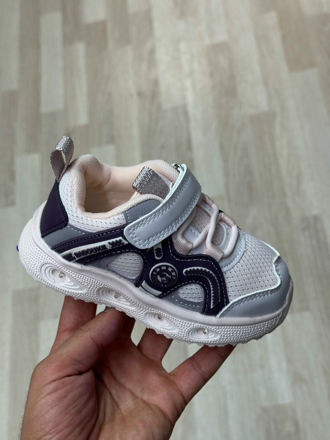 детские кроссовки,кроссовка детская,кроссовки мальчику,кроссовки,кроссовки детские светящиеся