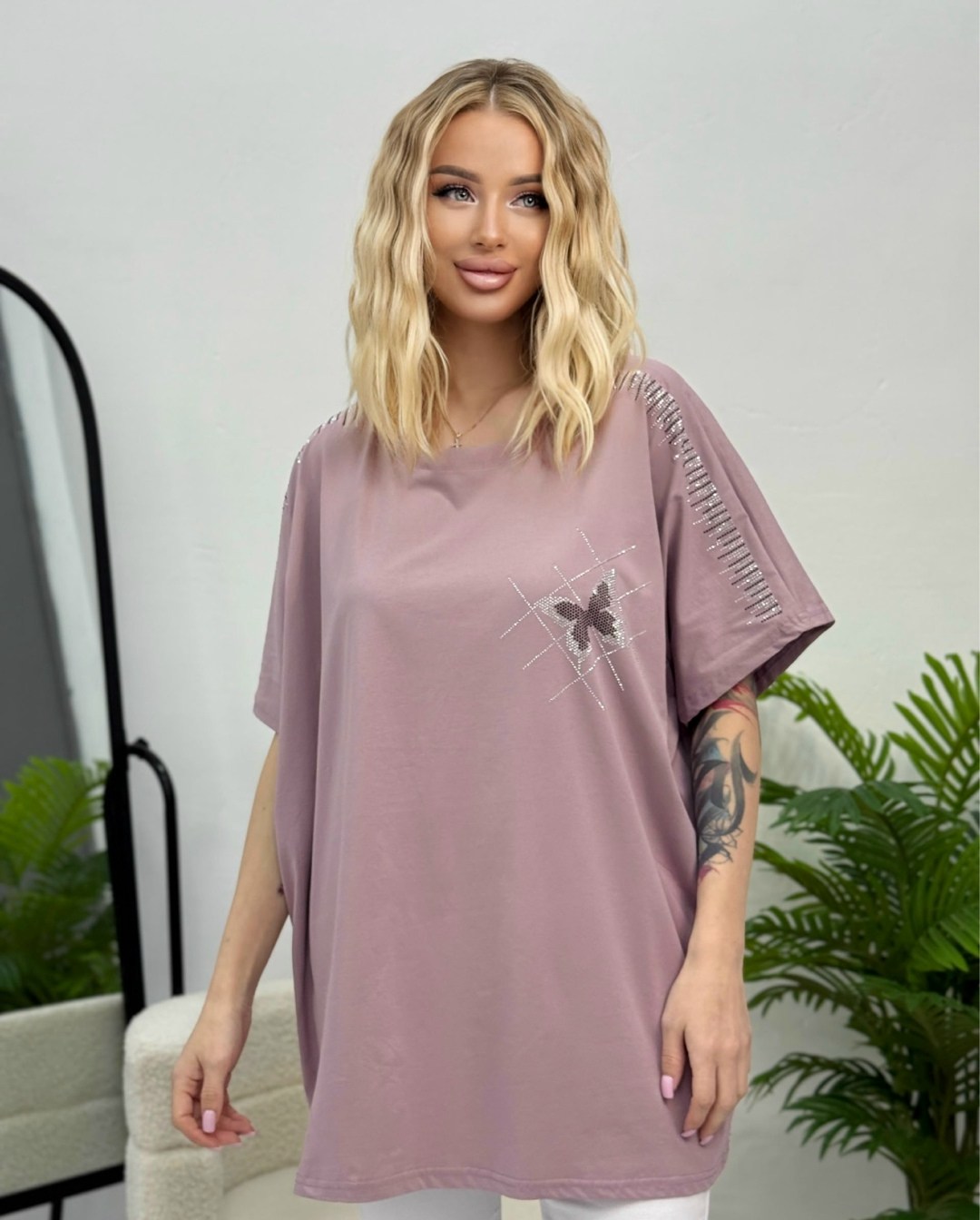 футболка базовая со стразами оверсайз abidov style,футболка со стразами с принтом оверсайз vv-fashion,женская футболка,женская футболка оверсайз,футболка базовая со стразами оверсайз