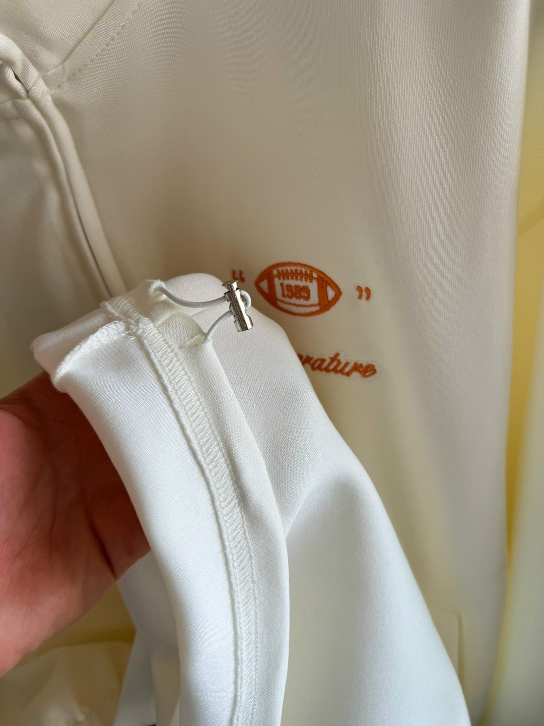 спортивный костюм celine,костюм спортивный,спортивные костюмы женские,спортивный костюм miu miu 2026,женский костюм