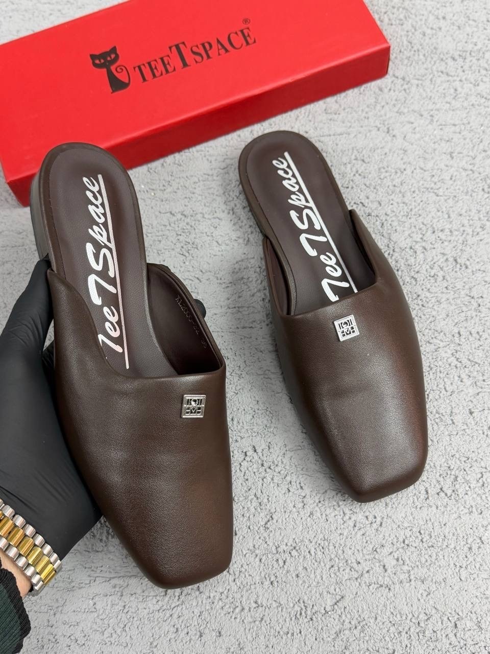 ,женские шлепанцы,обуви, женская,мужские тапочки