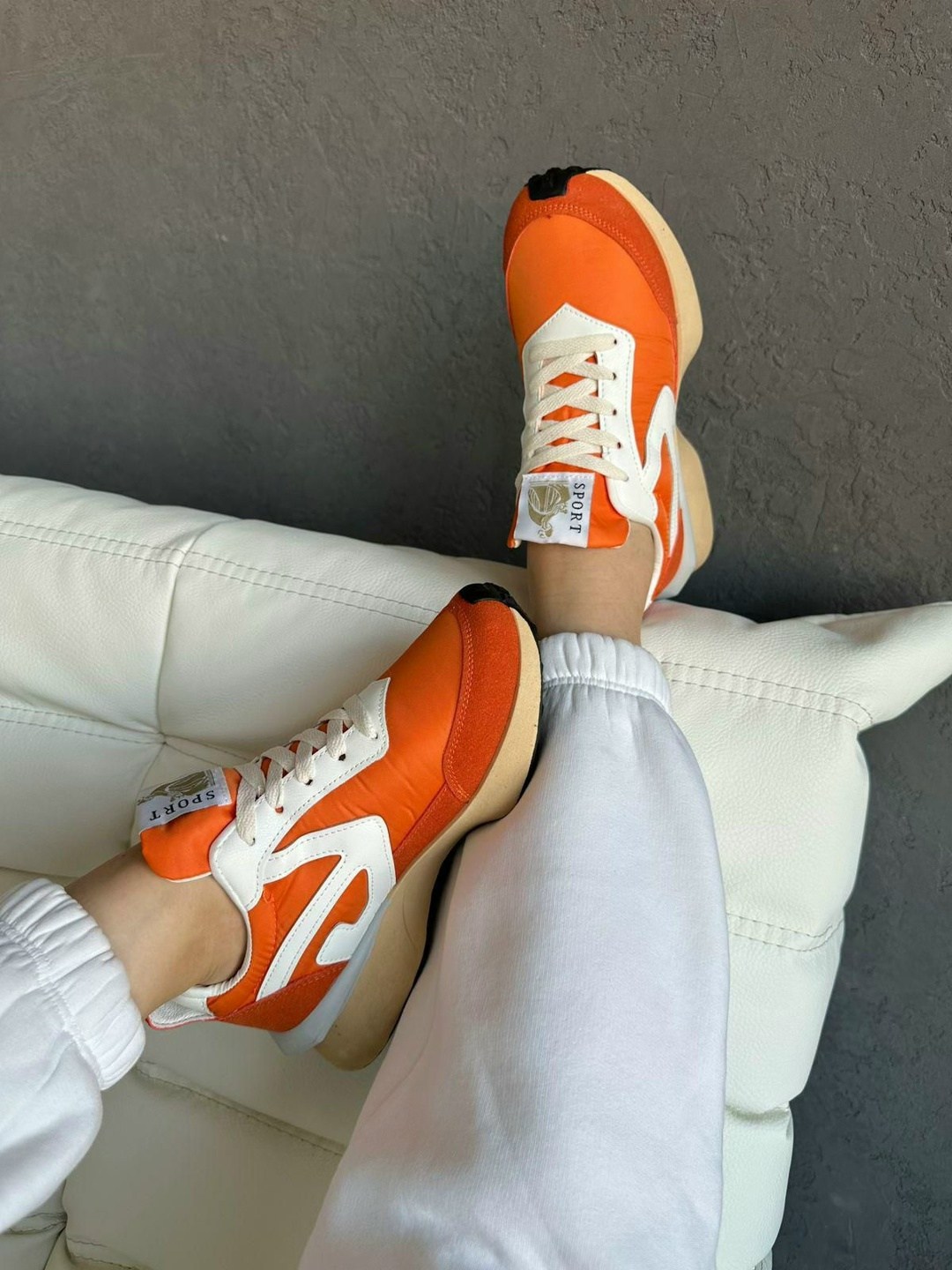 кроссовки женскиe,кроссовки,оранжевые кроссовки,кроссовки бело оранжевые,кроссовка