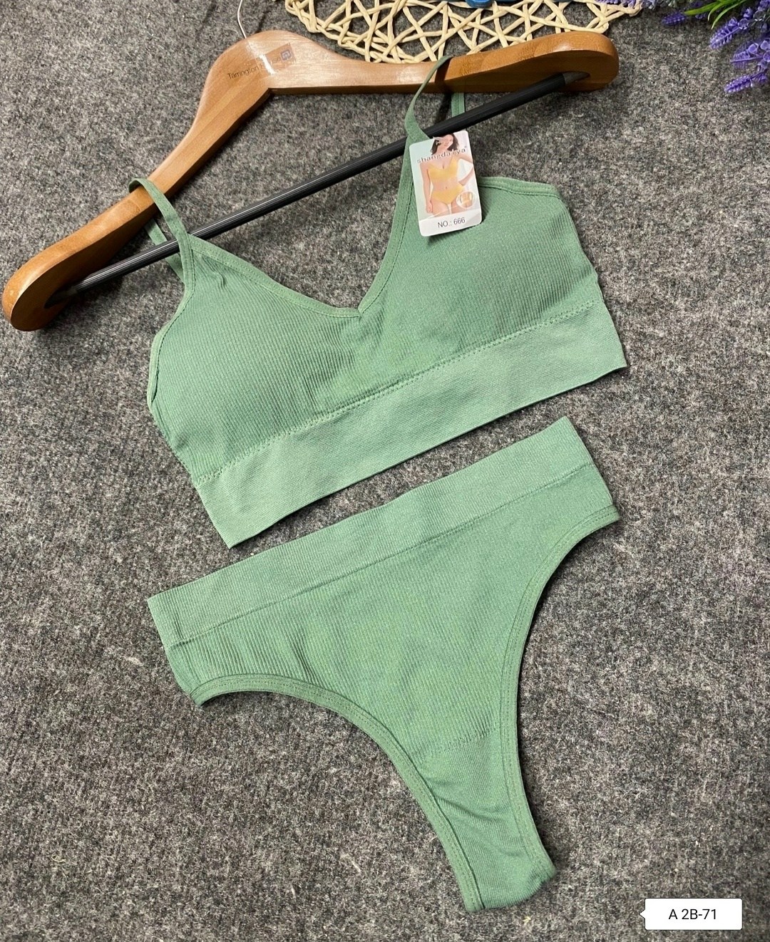 комплект женского нижнего белья,комплект нижнее белье,женская нижнее белье,нижнее белье комплект бесшовное,нижнее белье женское бесшовное комплект