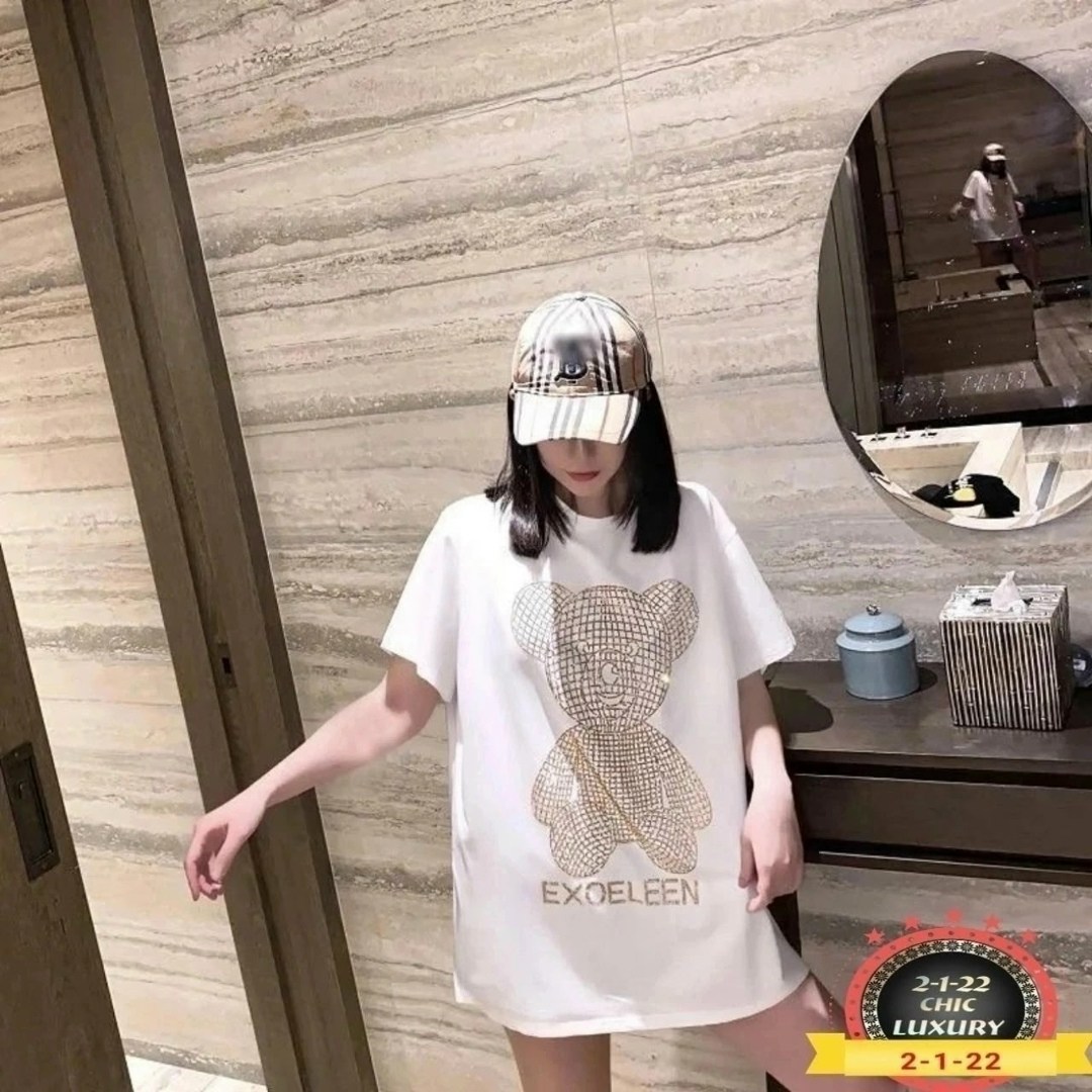 футболка оверсайз со стразам,топ в корейском стиле,футболка женская со стразами,футболки женская оверсайз,футболки женская