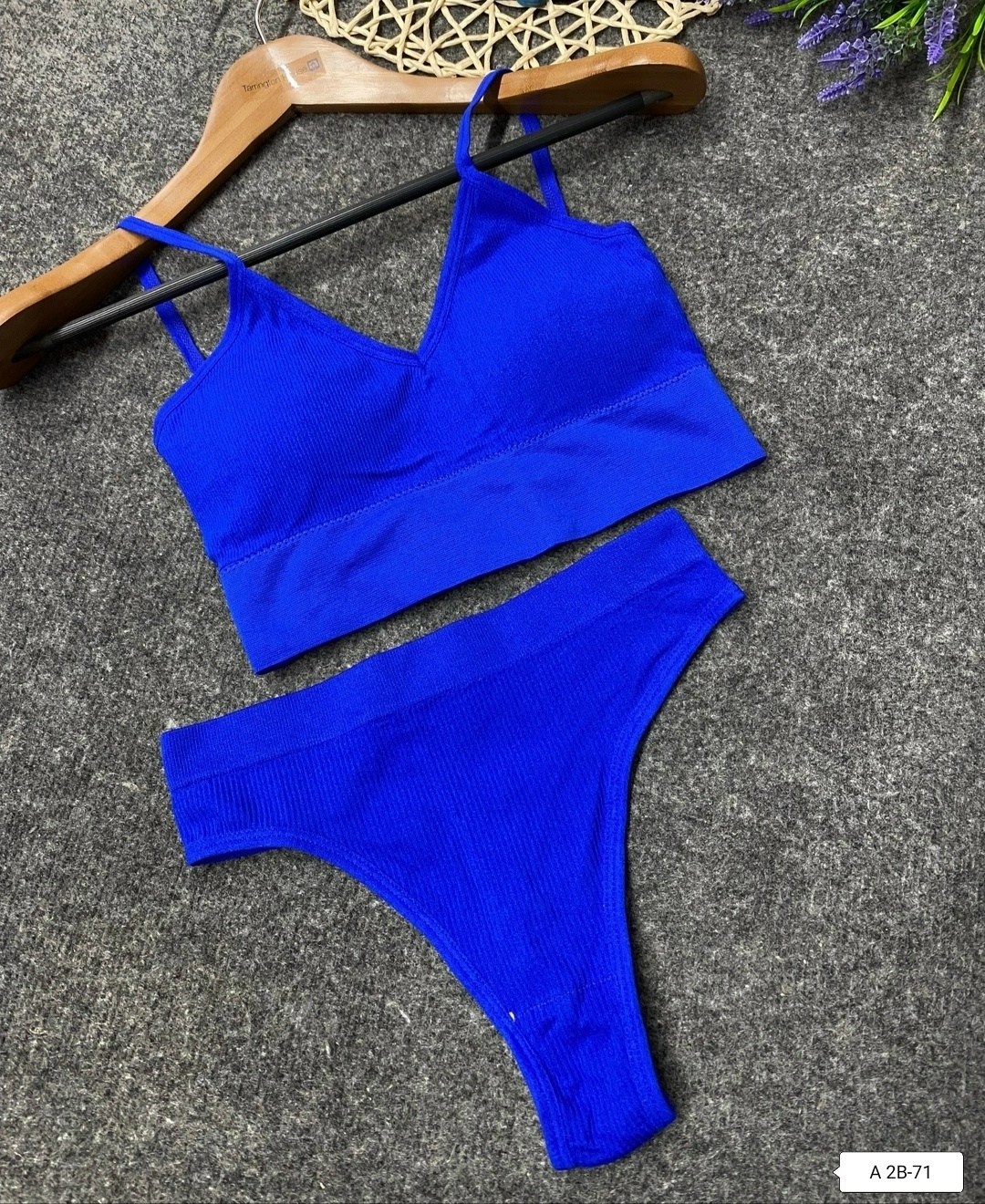 комплект женского нижнего белья,комплект нижнее белье,женская нижнее белье,нижнее белье комплект бесшовное,нижнее белье женское бесшовное комплект