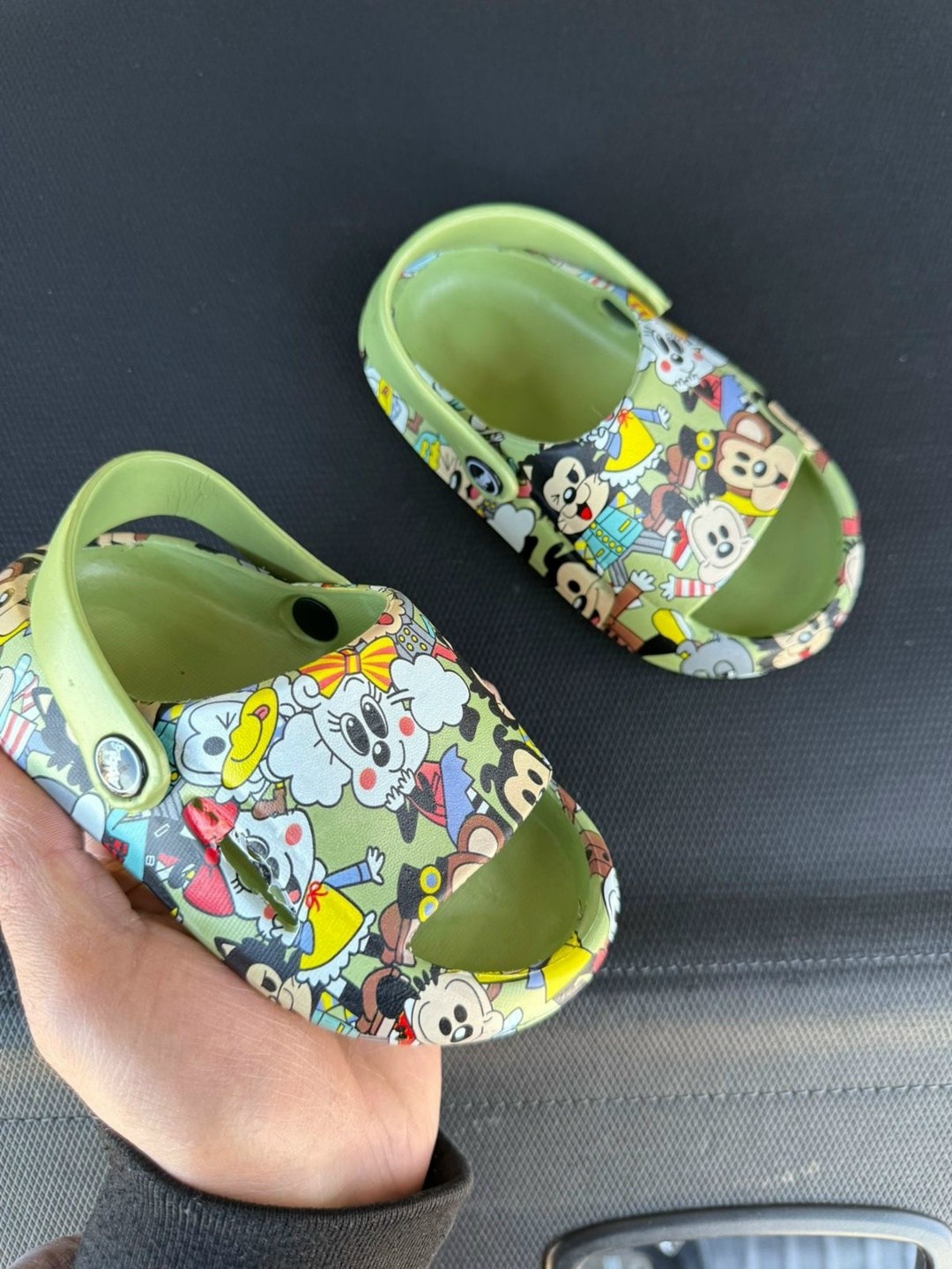 ,детская ,детские шлепанцы,детские сандалии,детские сандали