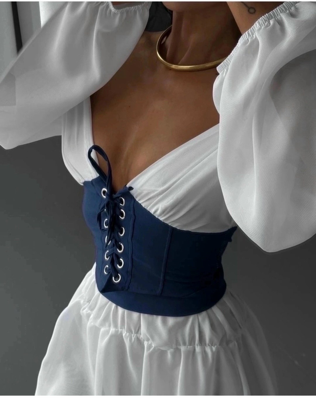 платье с корсетом,корсетный костюм из юбки и топа,костюм из шифона с корсетом и юбкой,корсетный костюм женский,платье рубашка с корсетом