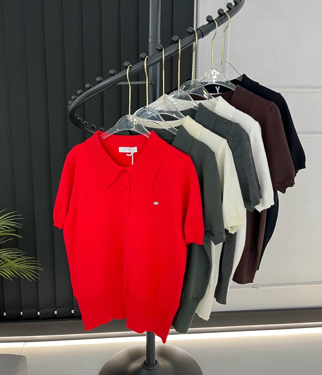 женская кофта,поло красное,,женские футболки