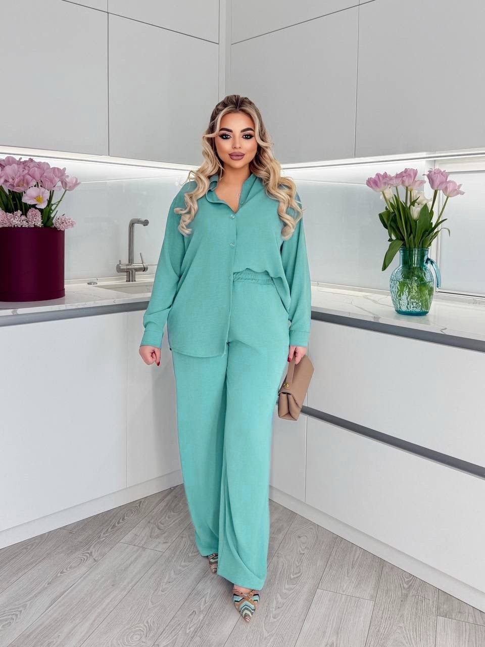 женские костюмы брючные,женские костюмы больших размеров,костюм жатка женский летний брючный,женские костюмы,костюм с брюками