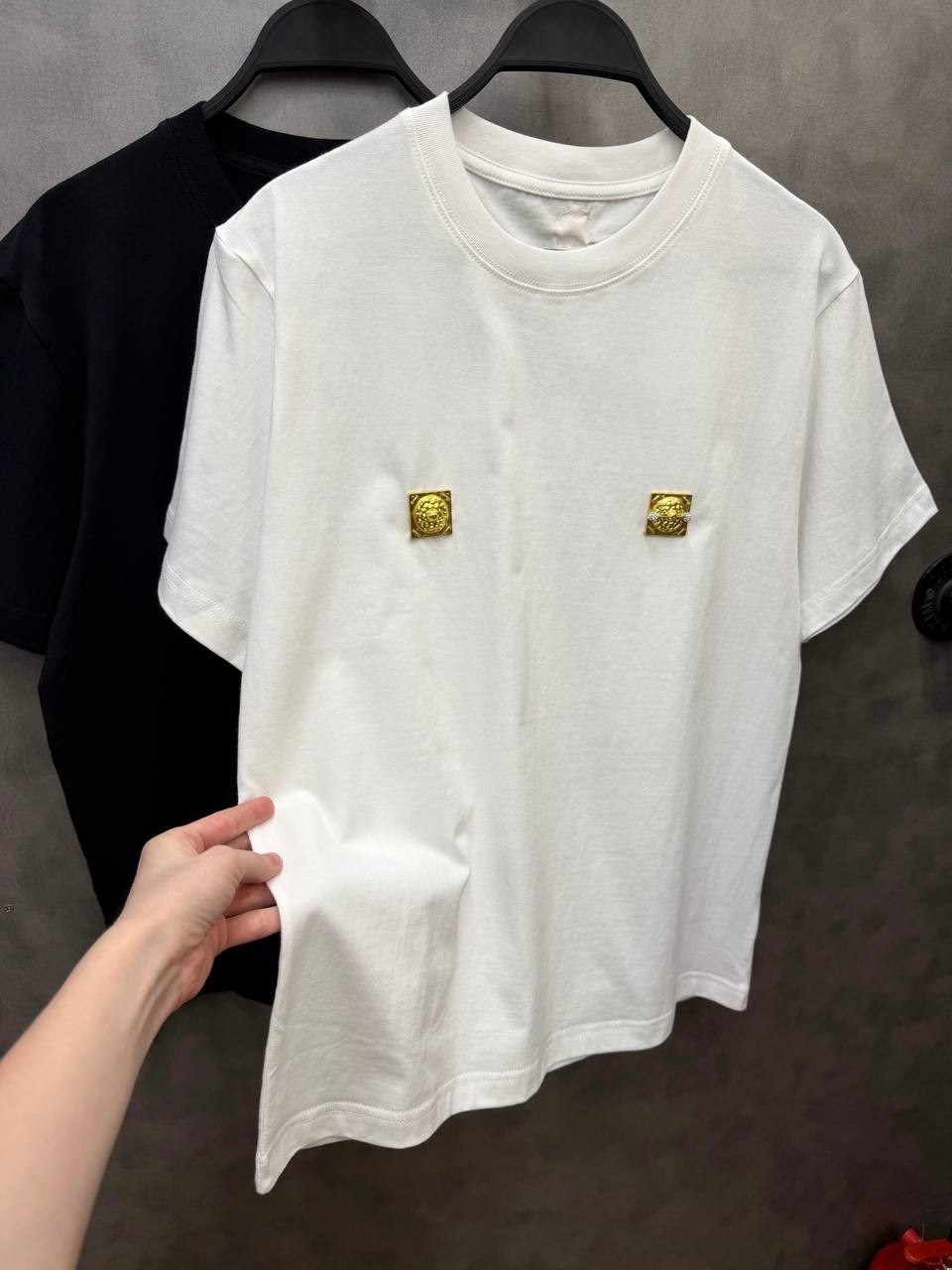 рубашка стильная,футболки женская,модные образы,футболке