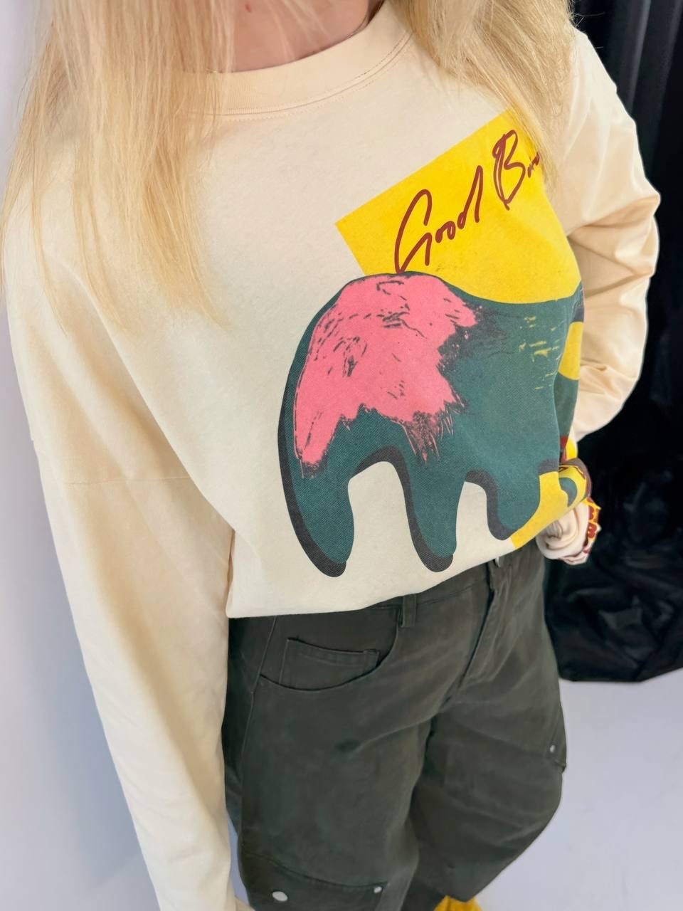 куртка бомбер,брюки стиль,стиле кэжуал,уличная мода