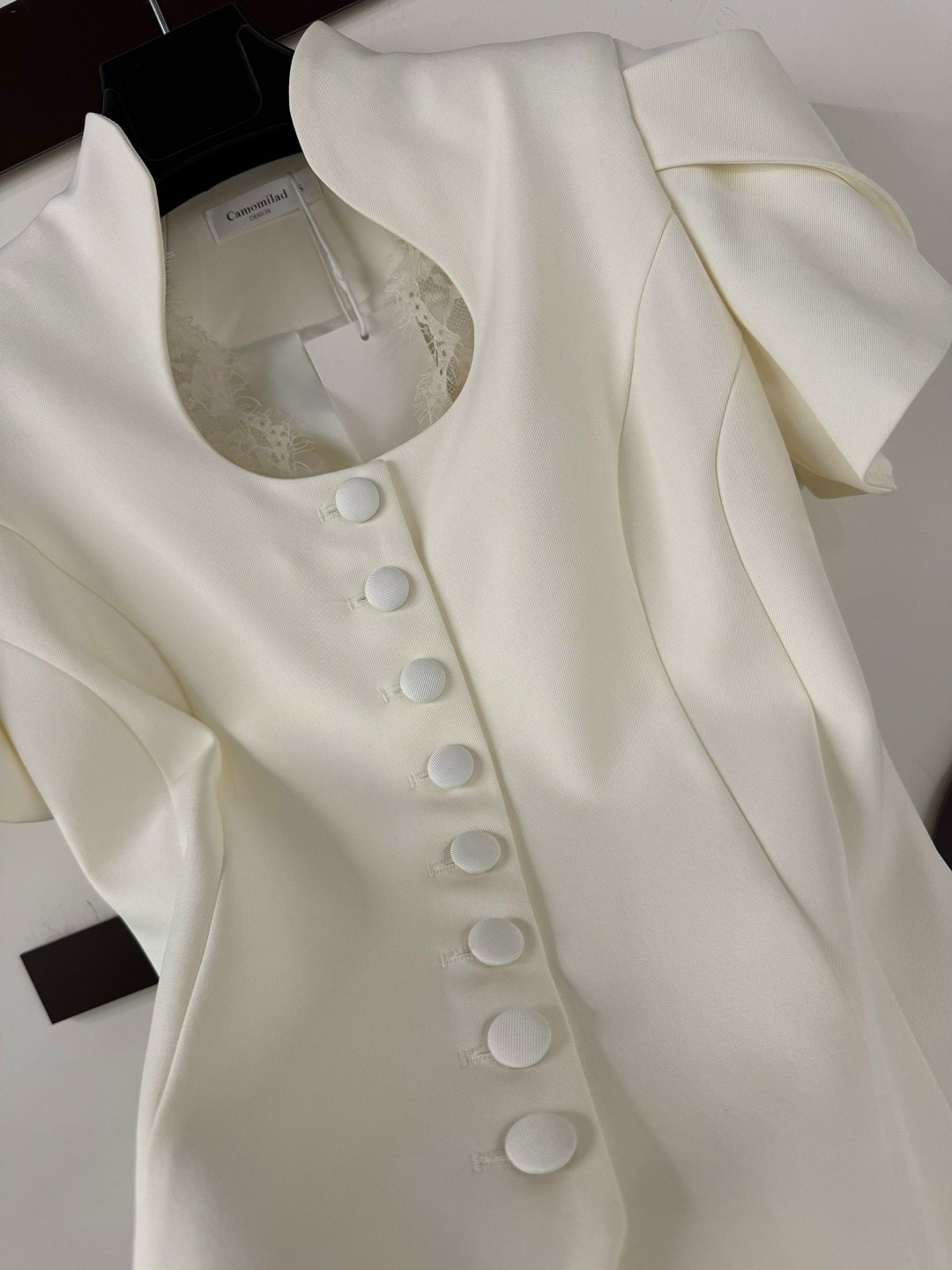 жакет приталенный,жакет с баской,женская блузка,белая блузка классика,жакет