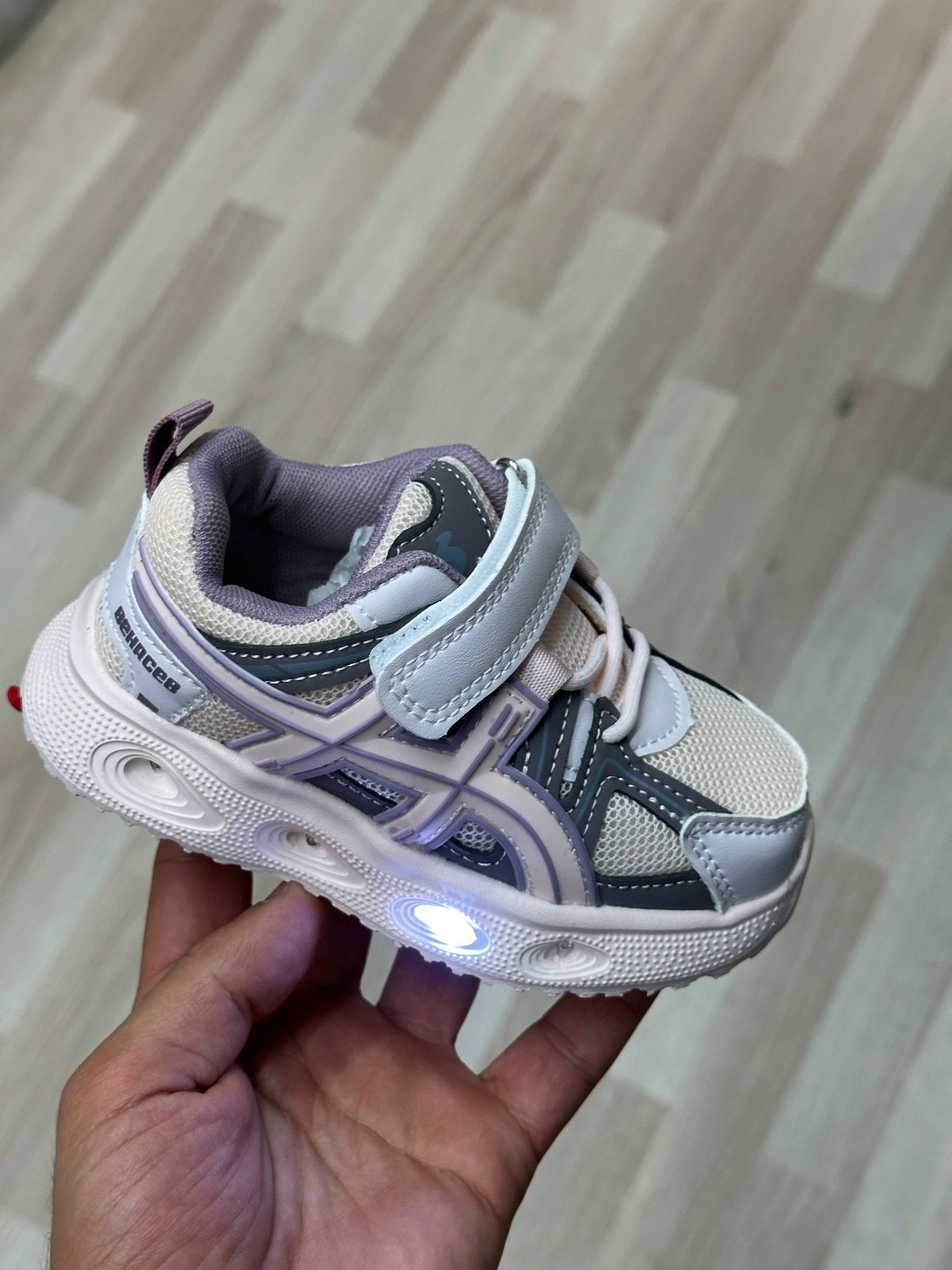 кроссовки,детские кроссовки,кроссовка детская,,кроссовки закрытые