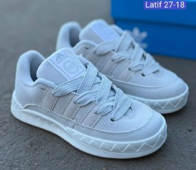 Кроссовки