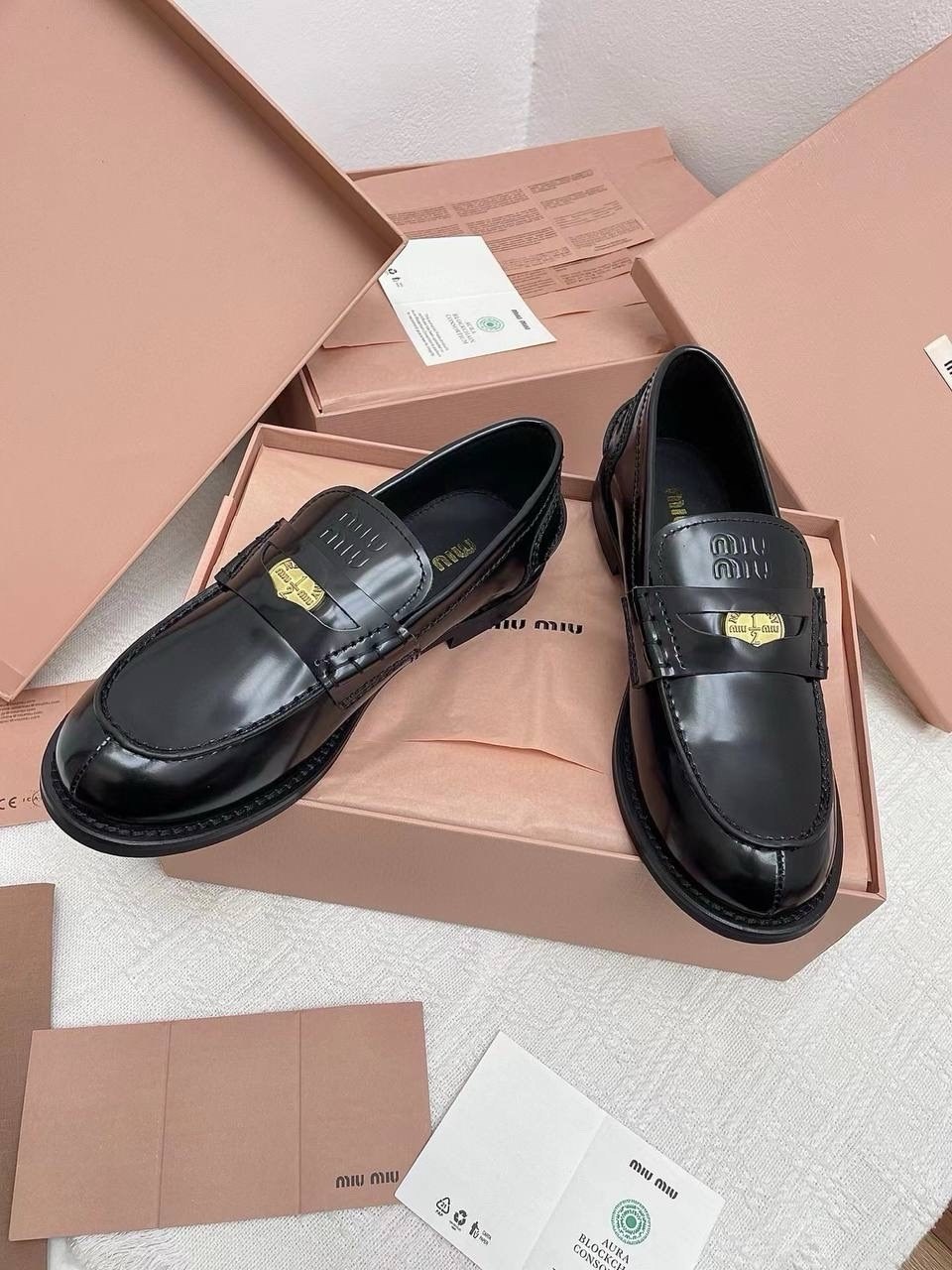 ,лоферы miu miu,лоферы женские,лоферы миу миу,лоферы женскиe из натуральной кожи