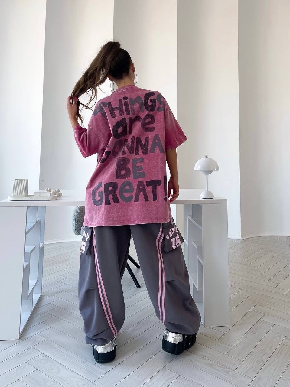 футболка оверсайз с,оверсайз штаны,футболки женские оверсайз,костюм женский,стиль оверсайз