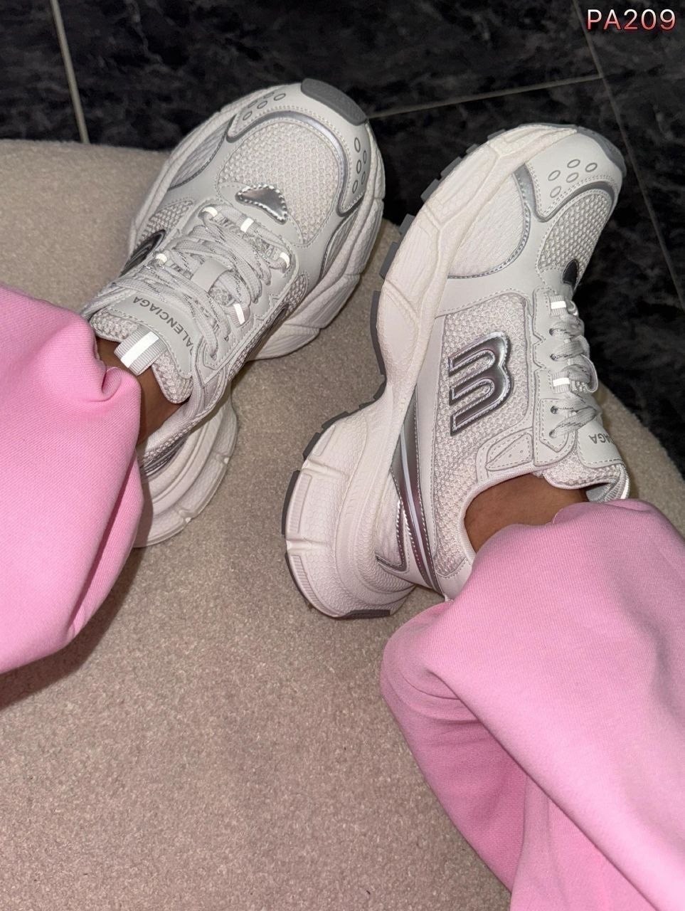 кроссовки balenciaga,кроссовки balenciaga женские,balenciaga balenciaga,кроссовки на высокой подошве balenciaga,кроссовки balenciaga triple s