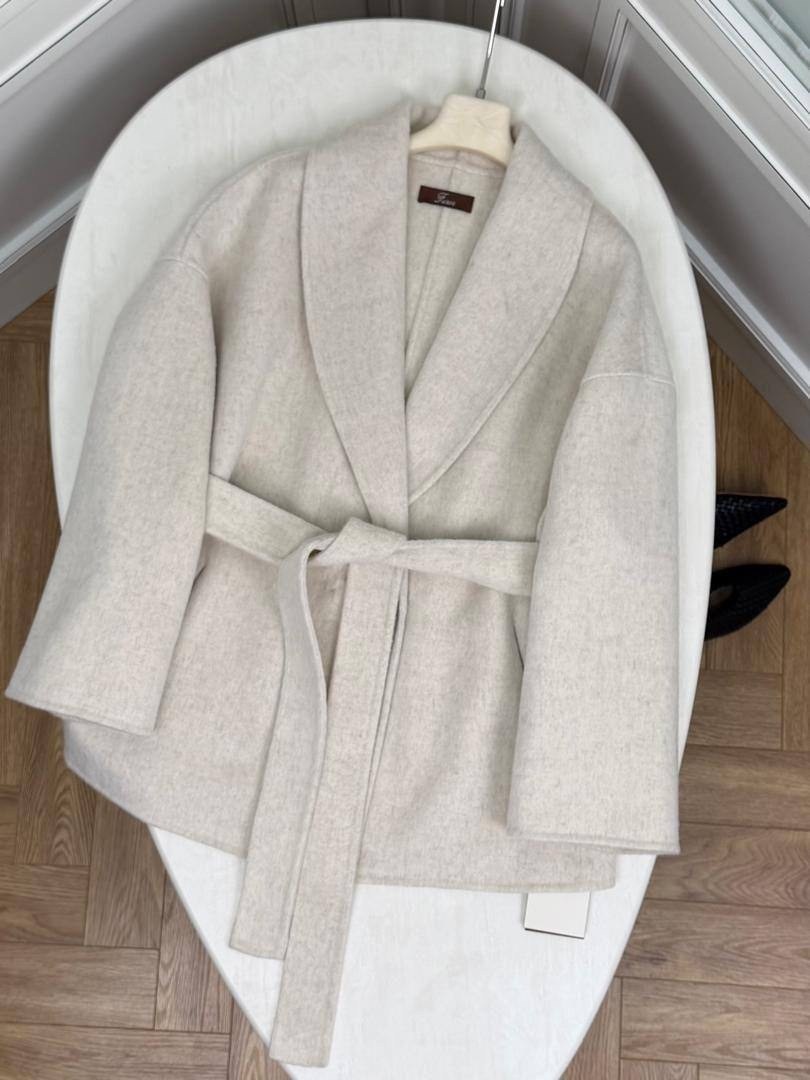 модное пальто,полупальто,женское пальто,пальто,пальто свободного кроя