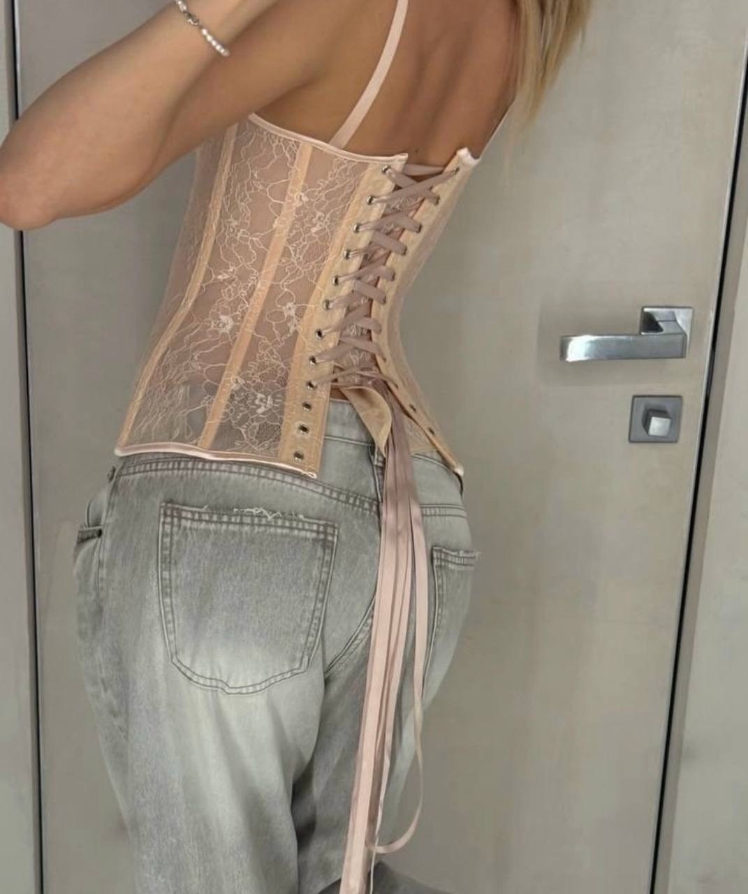 janet guzman,корсет,корсет женский,майка женская,fashionnova