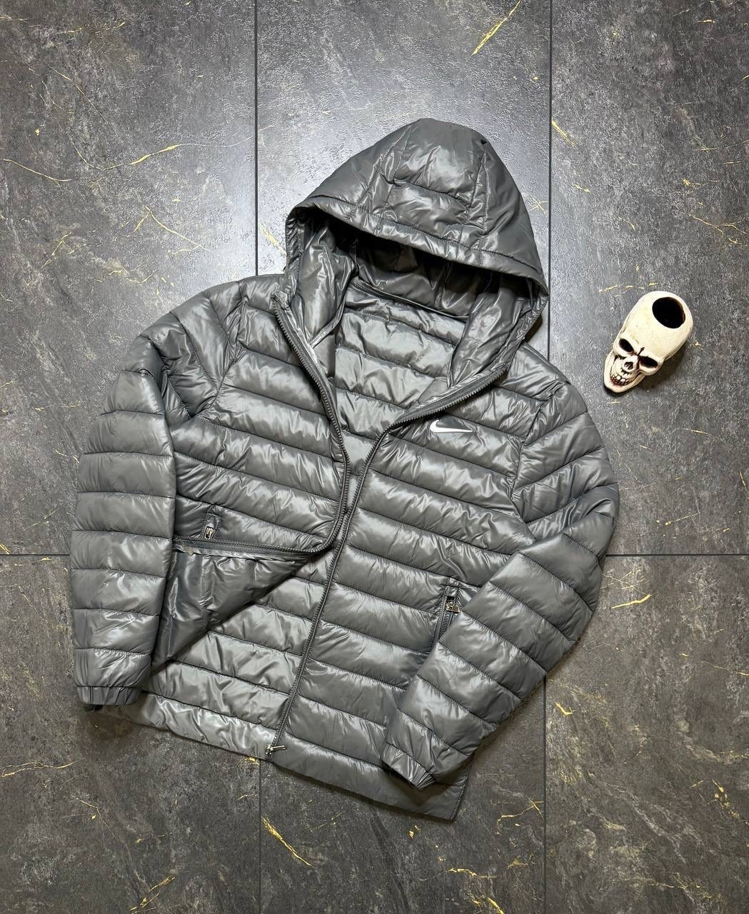куртка мужская демисезонная стеганная на синтепоне с логотипом,мужская куртка с капюшоном,куртка пуховик мужская,куртка мужскaя демисезонная,куртка пуховик