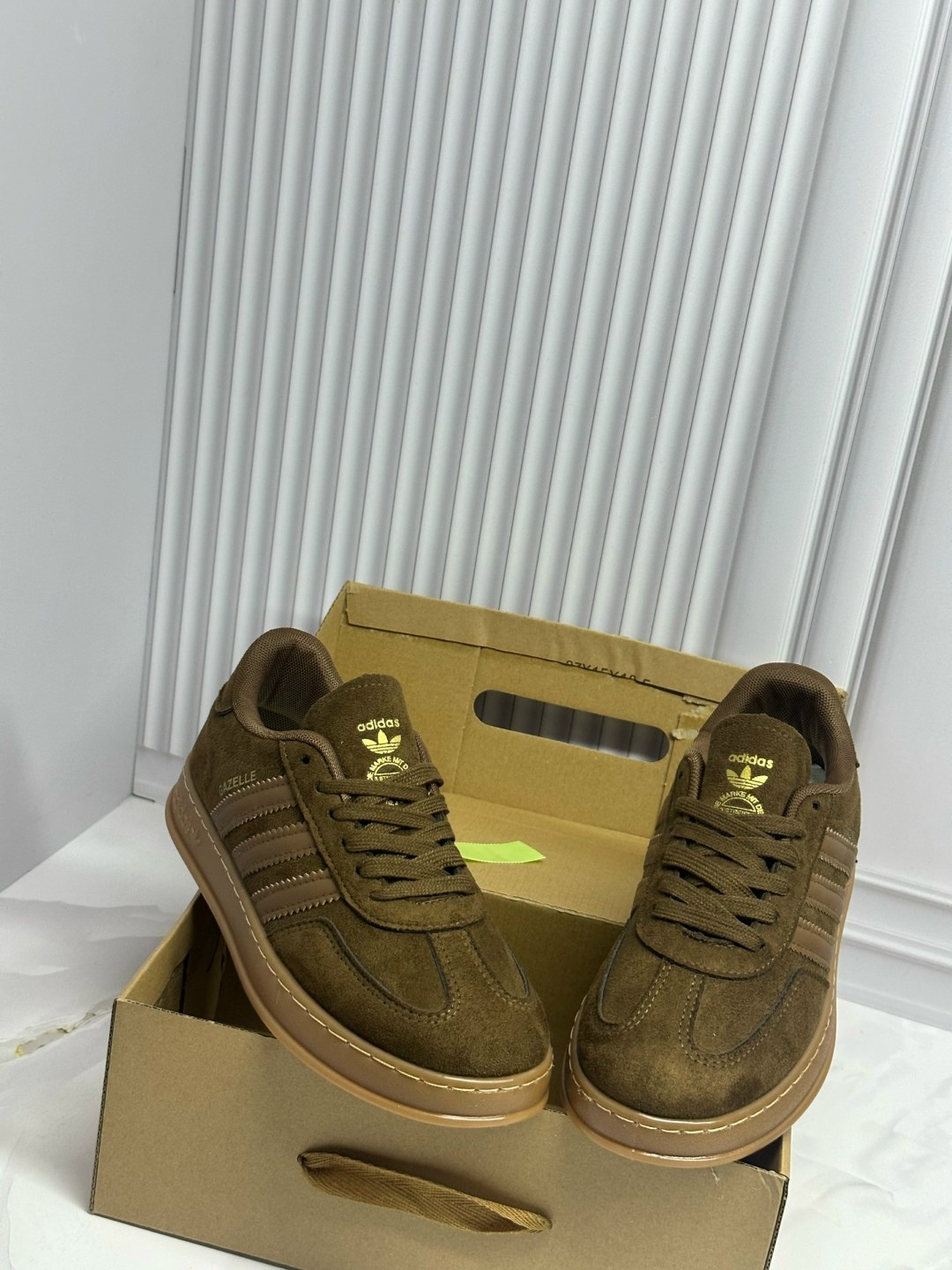 ,кроссовки adidas,адидас spezial зеленые,кроссовки adidas originals gazelle bold,adidas мужские кроссовки