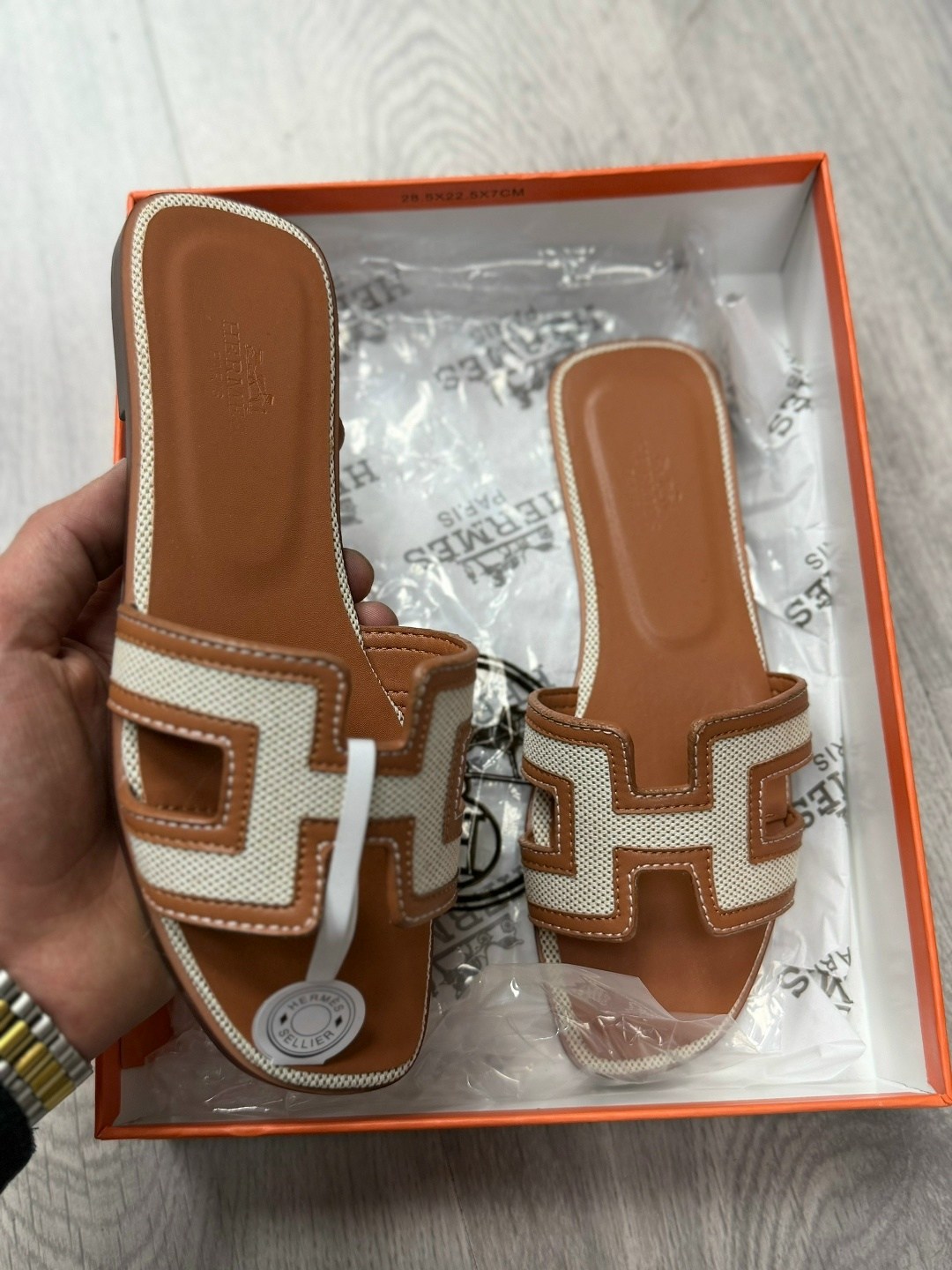 шлепанцы hermes,шлепки эрмес оран,шлепки hermes женские,шлепки эрмес,шлепки эрмес оригинал