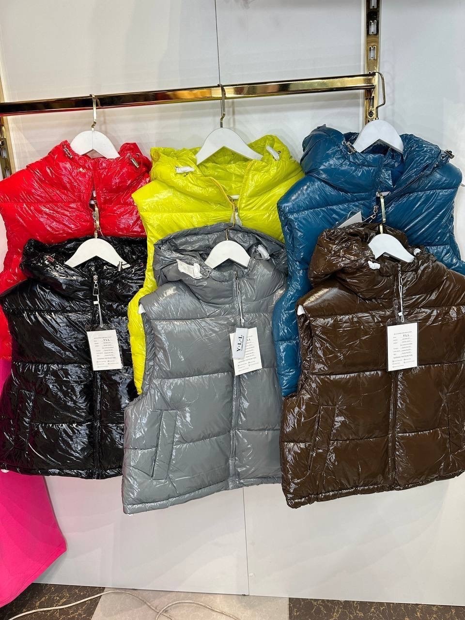 женские жилетки,жилетка,жилетка с капюшоном,жилет,стильная жилетка