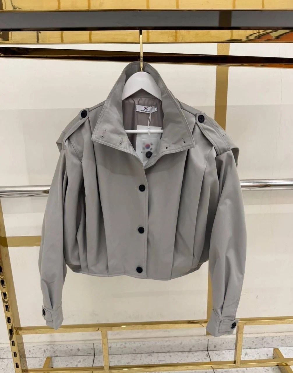 повседневная куртка,куртка модная,стильная куртка,куртка,короткая куртка